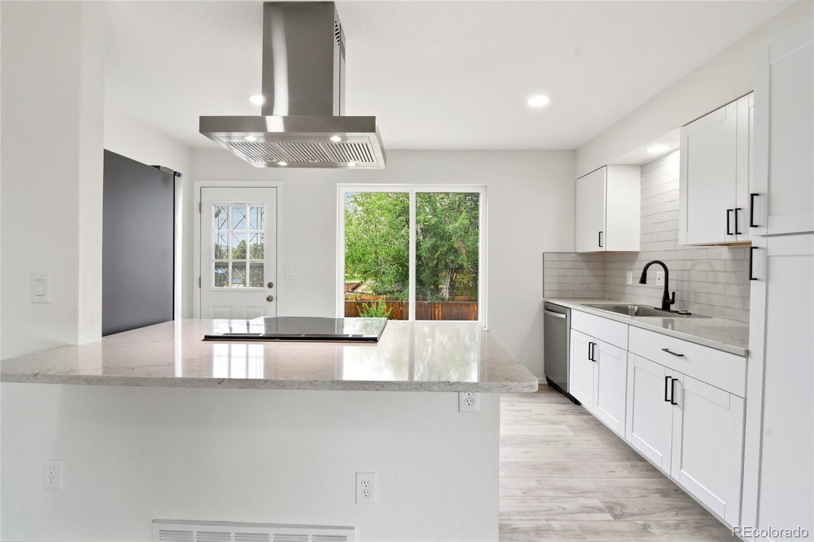 MLS Image #9 for 3227 s hoyt way,lakewood, Colorado