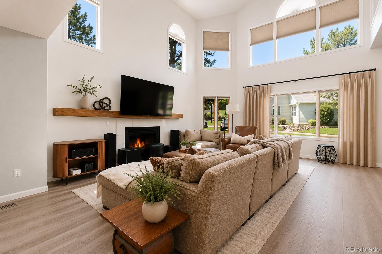 MLS Image #2 for 7600 s monaco way,centennial, Colorado