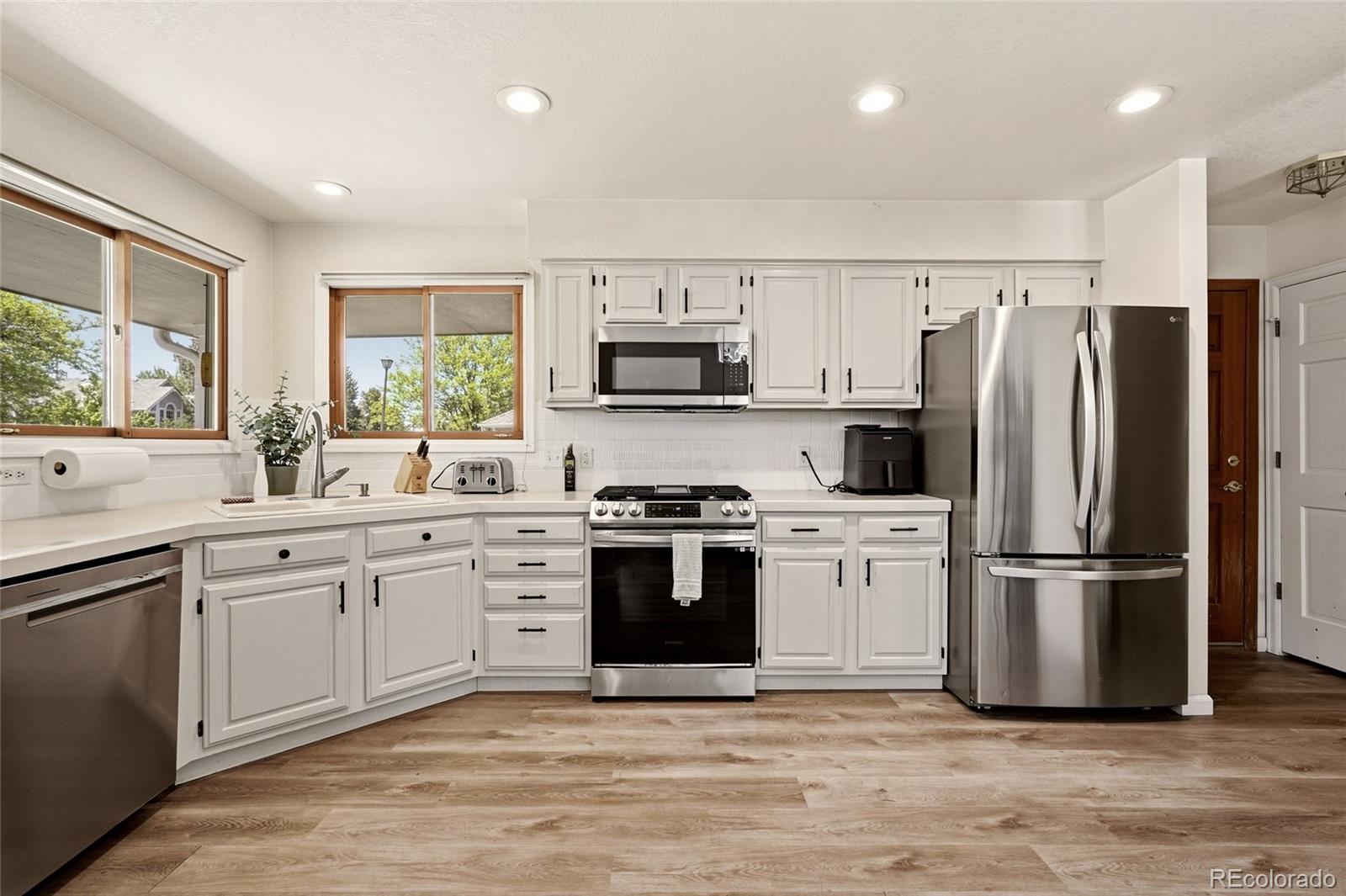MLS Image #7 for 7600 s monaco way,centennial, Colorado
