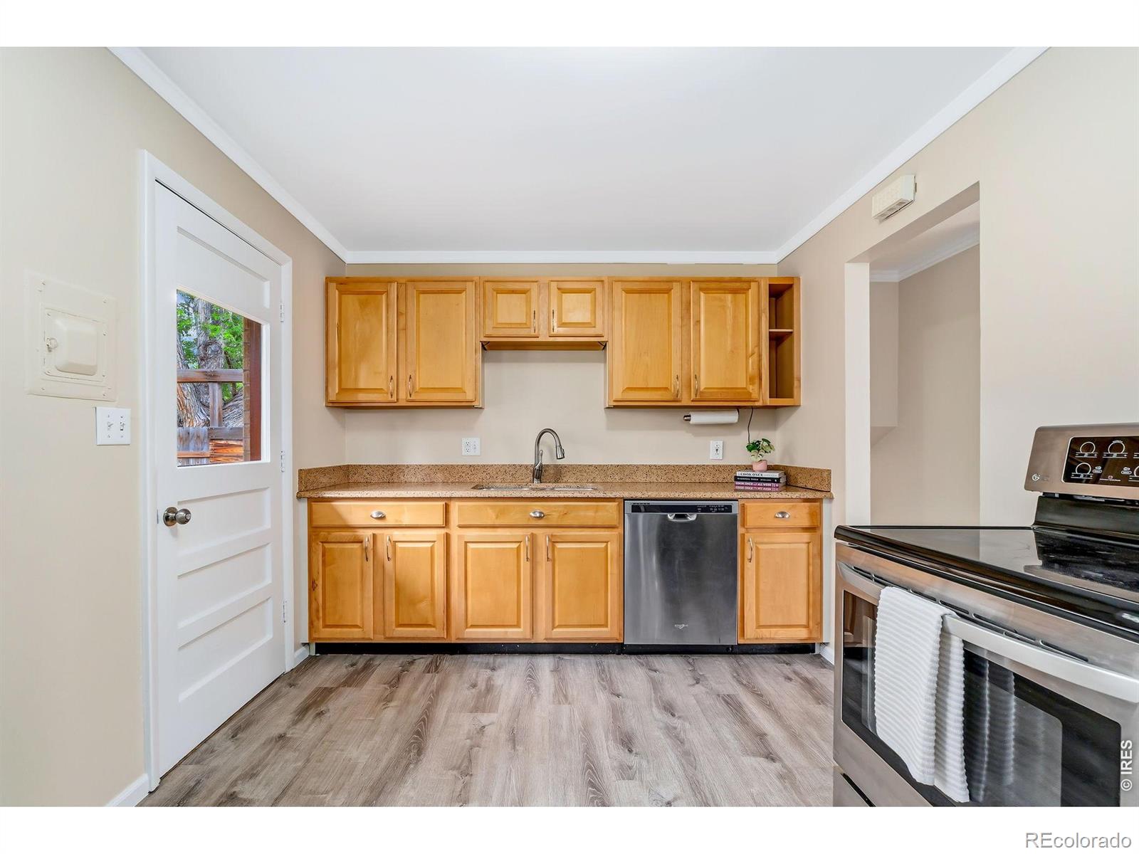 MLS Image #11 for 6617 w 61st avenue,arvada, Colorado