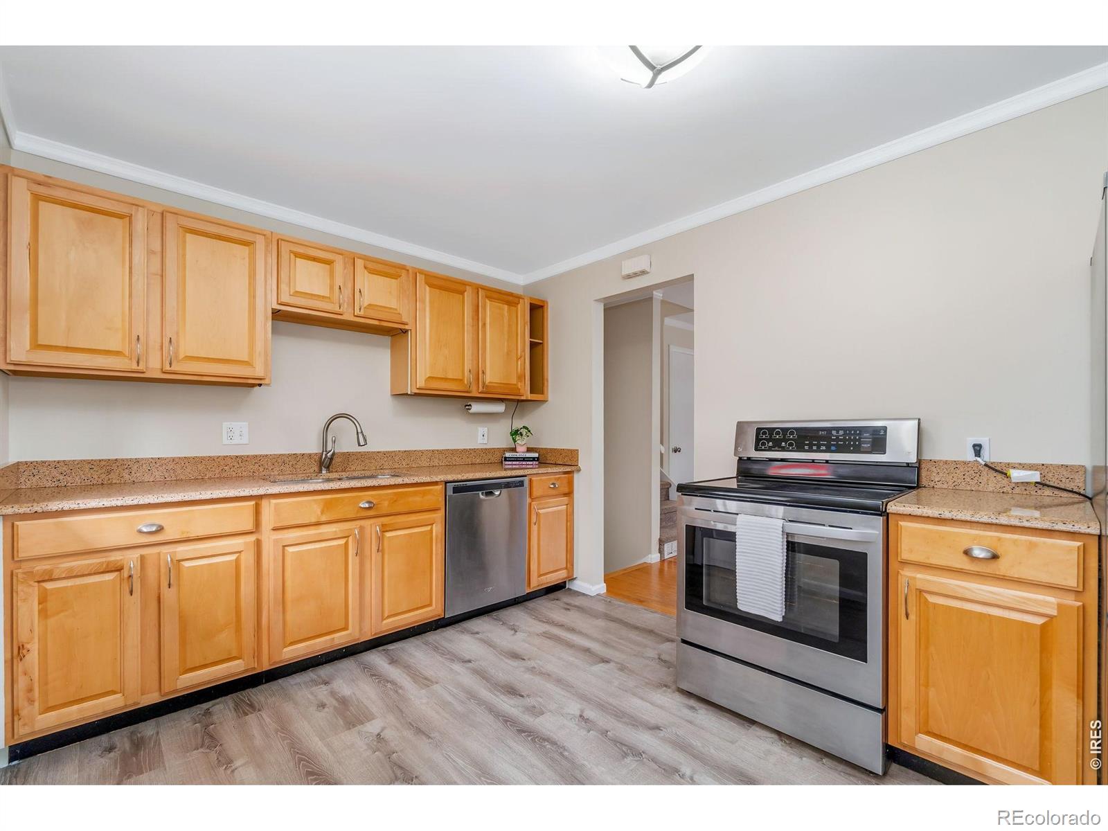 MLS Image #12 for 6617 w 61st avenue,arvada, Colorado