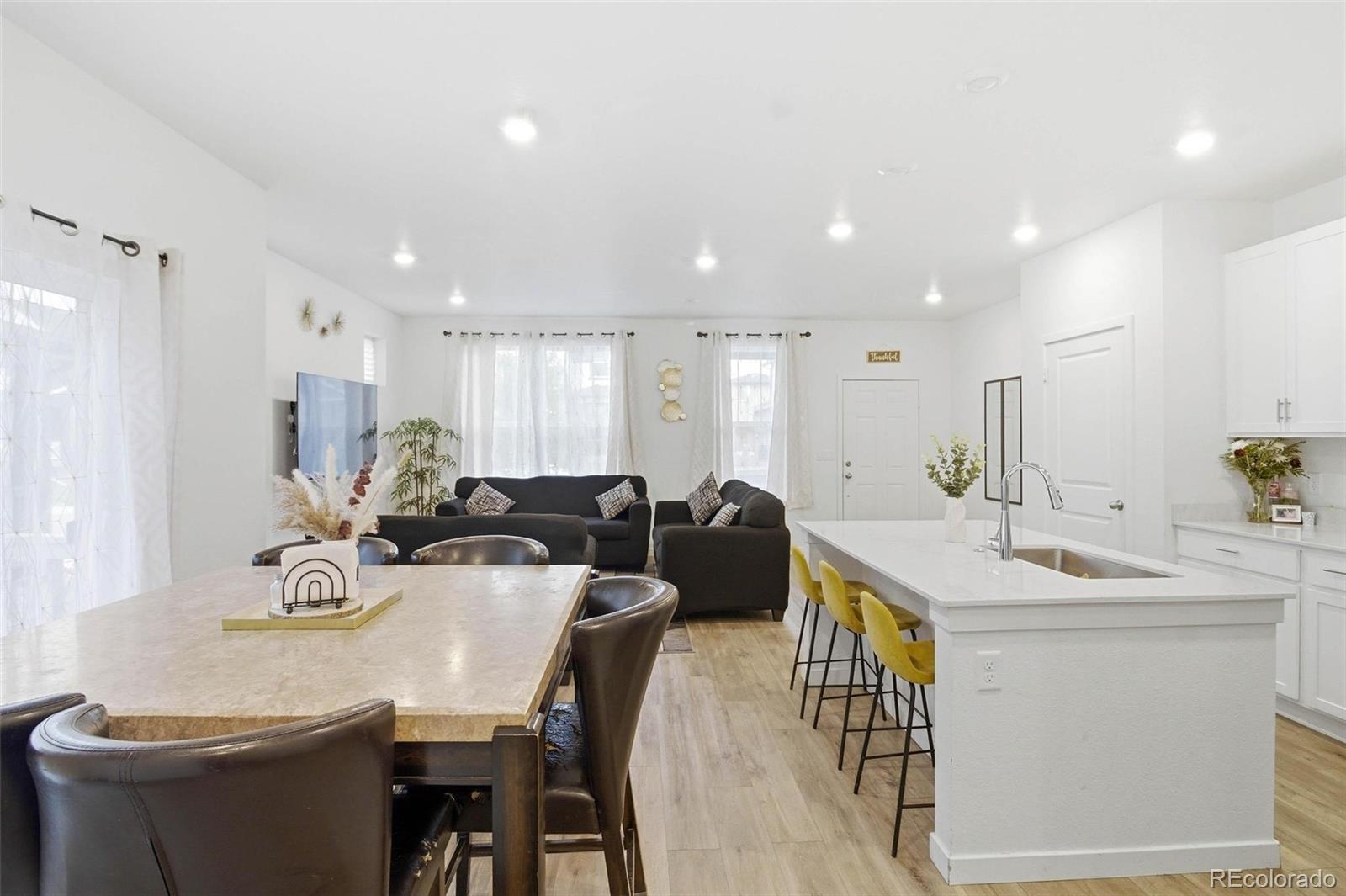 MLS Image #10 for 555  aspen avenue,bennett, Colorado