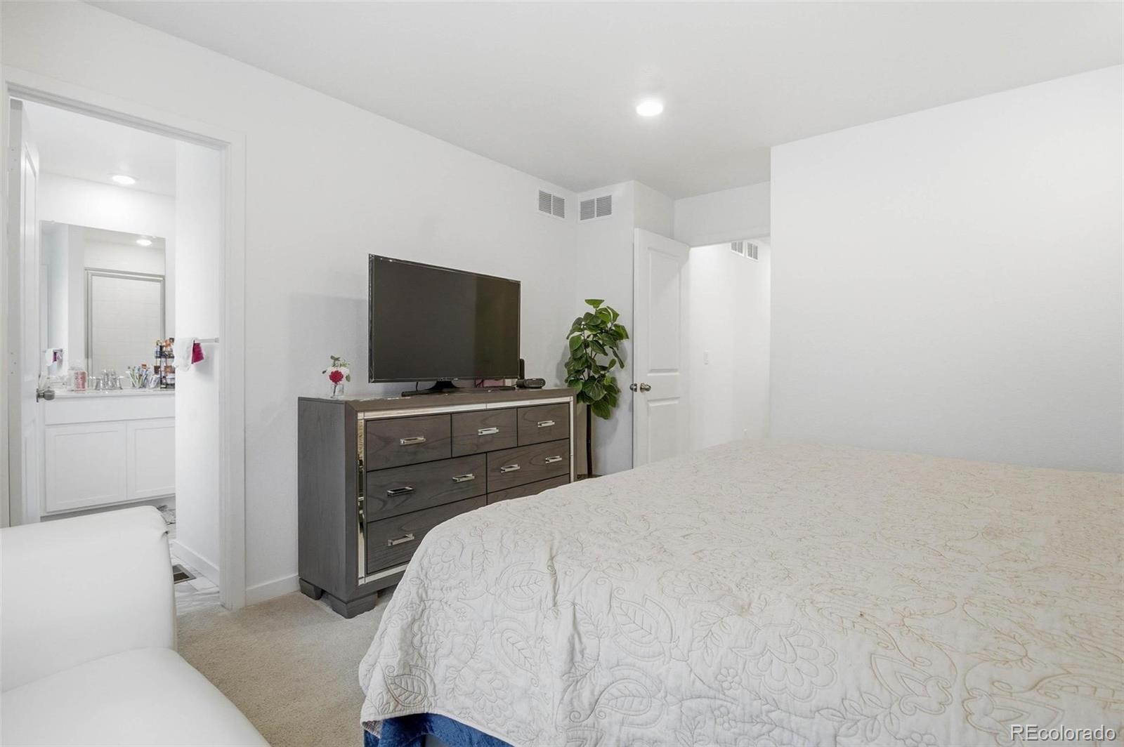 MLS Image #13 for 555  aspen avenue,bennett, Colorado