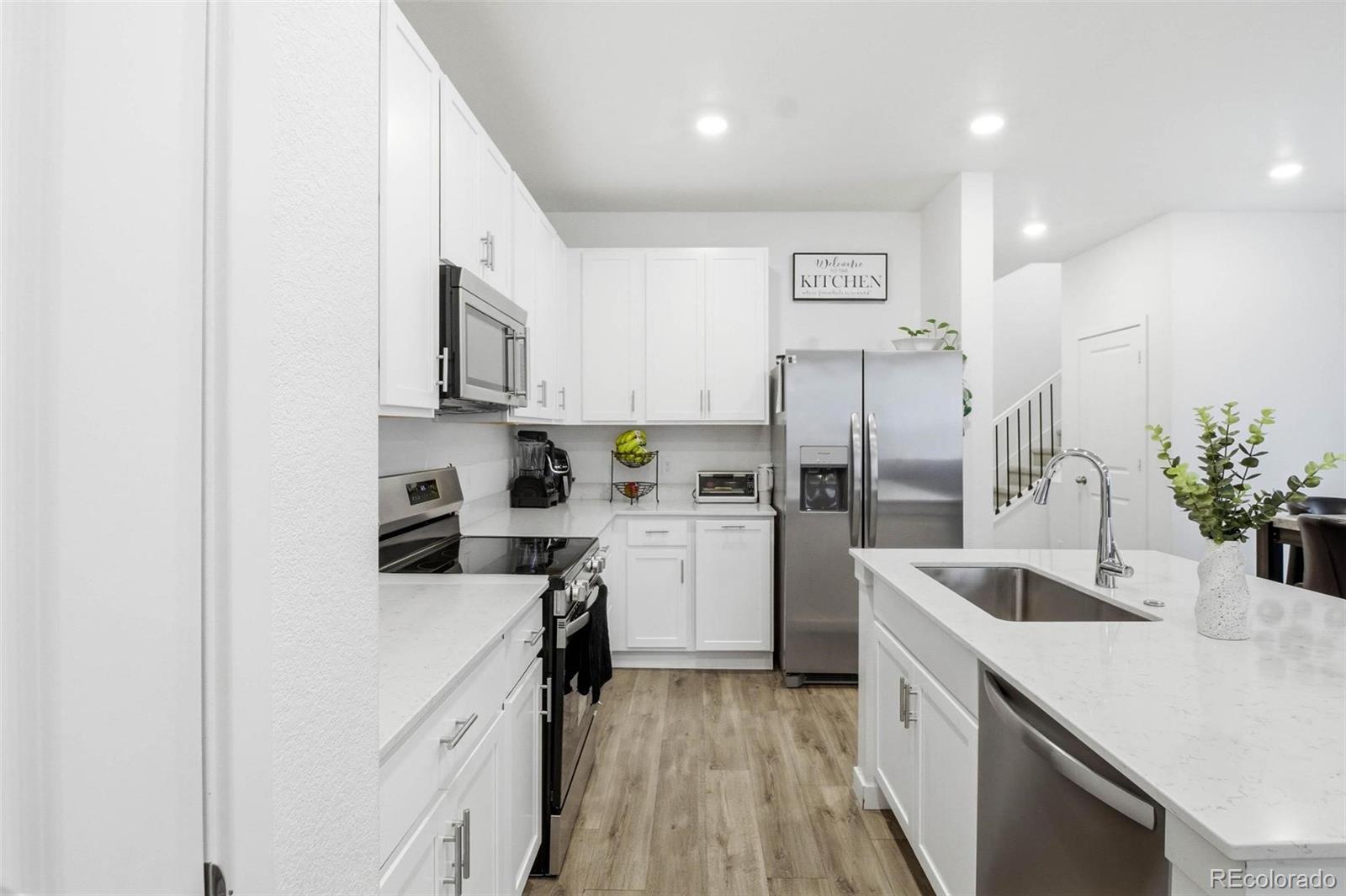 MLS Image #4 for 555  aspen avenue,bennett, Colorado