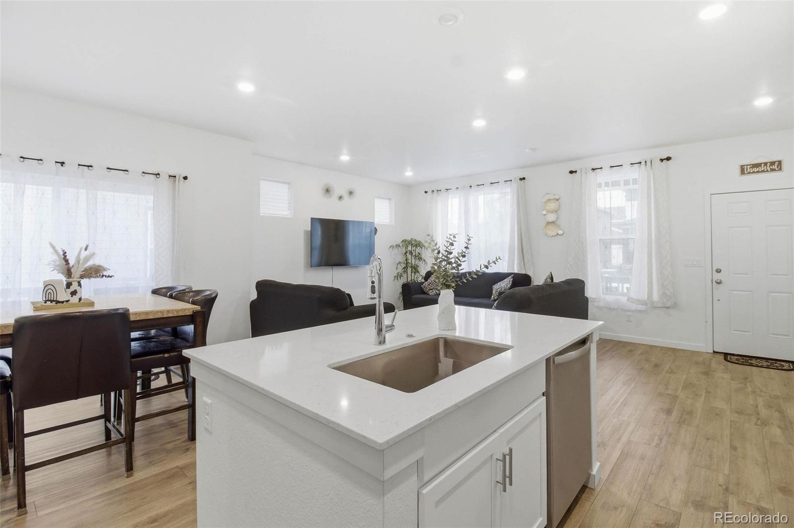 MLS Image #6 for 555  aspen avenue,bennett, Colorado