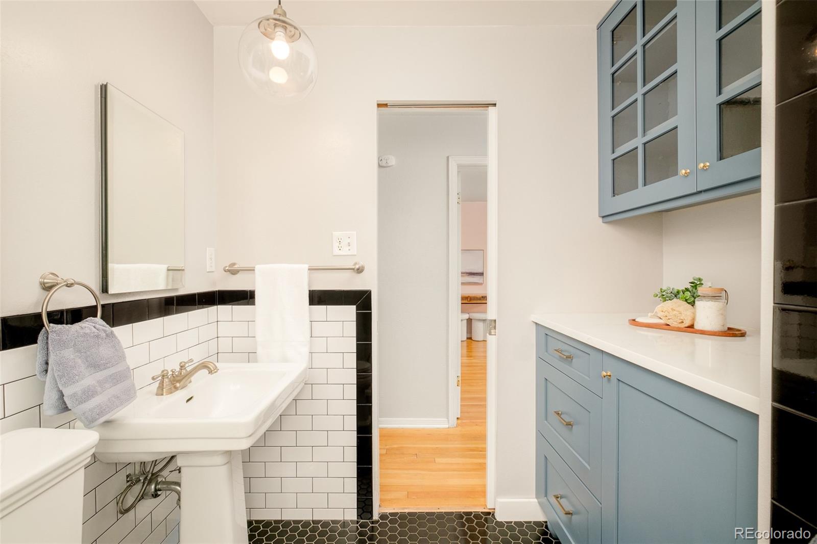 MLS Image #22 for 2980 s holly place,denver, Colorado