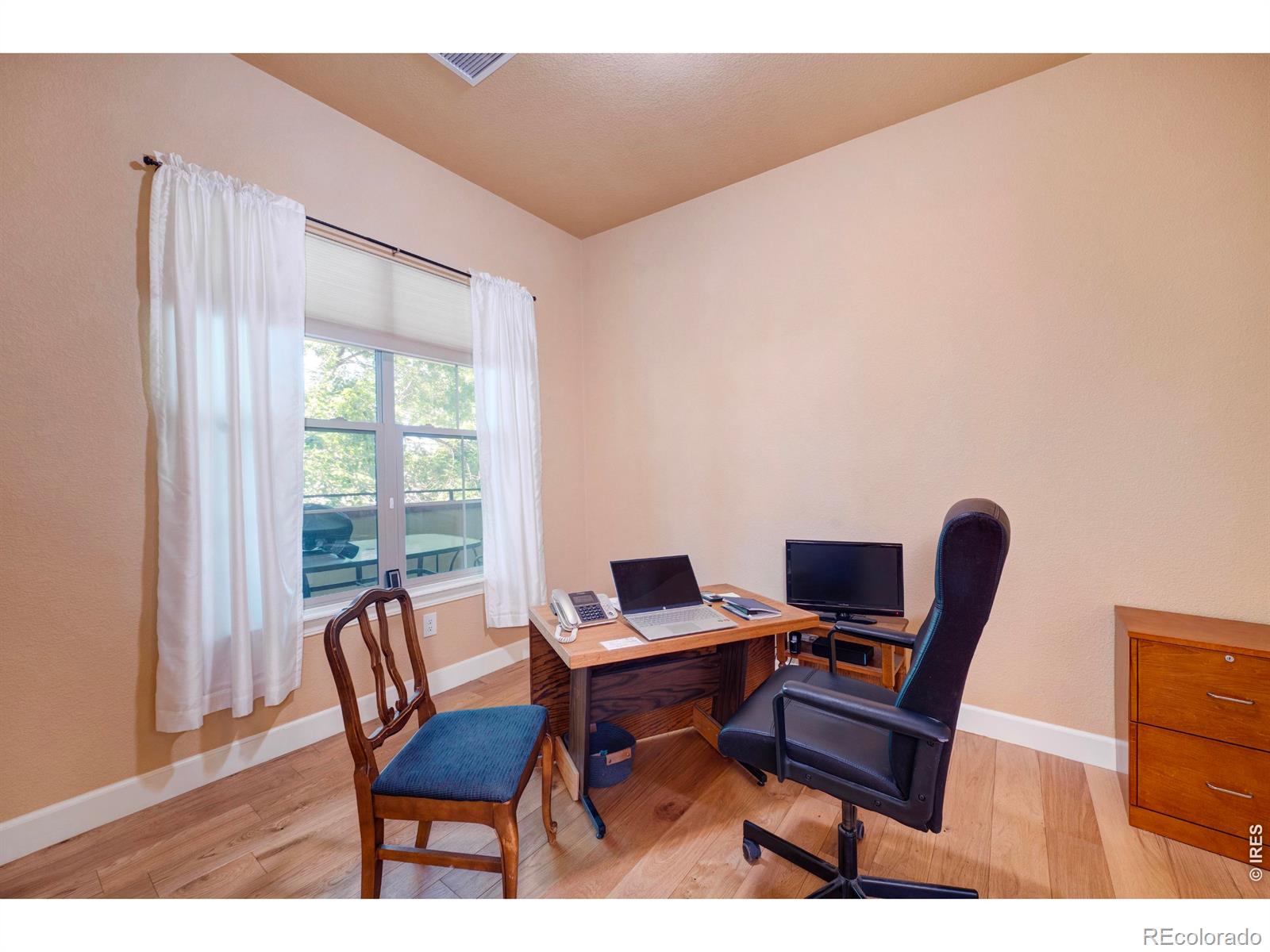 MLS Image #9 for 1379  charles drive,longmont, Colorado