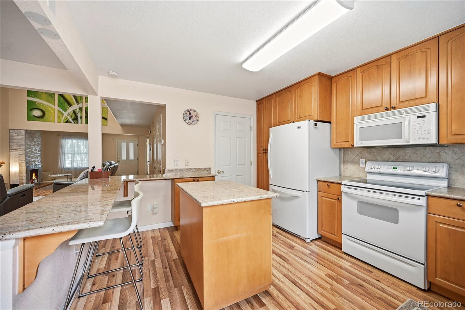 MLS Image #10 for 2858 s vaughn way ,aurora, Colorado