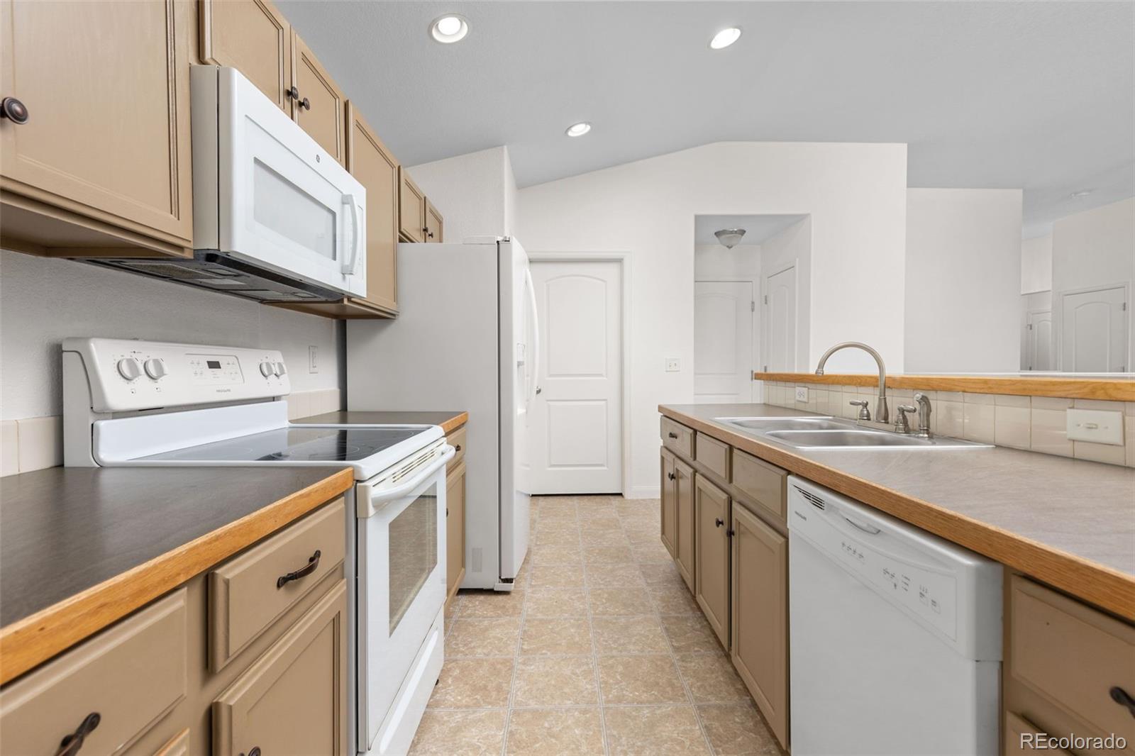 MLS Image #10 for 471  homestead lane,johnstown, Colorado