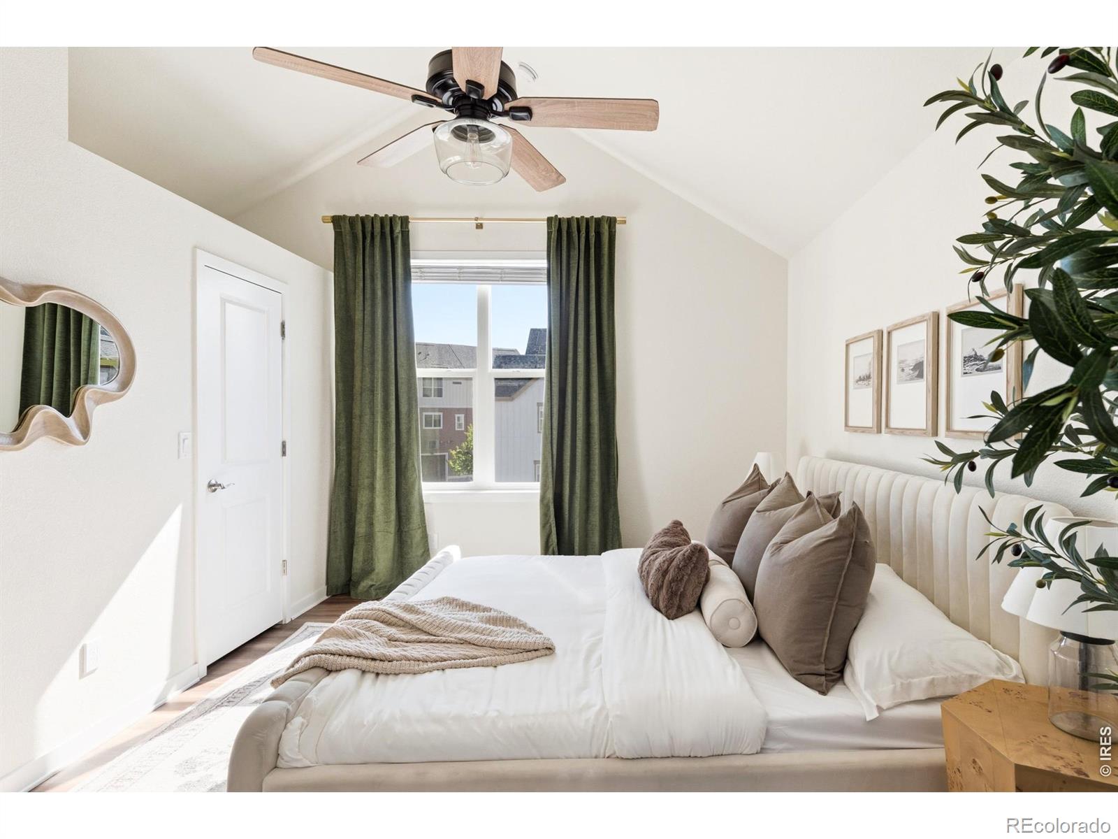 MLS Image #19 for 2827 s fox street,englewood, Colorado