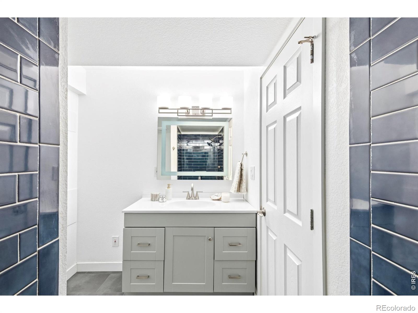 MLS Image #31 for 2827 s fox street,englewood, Colorado