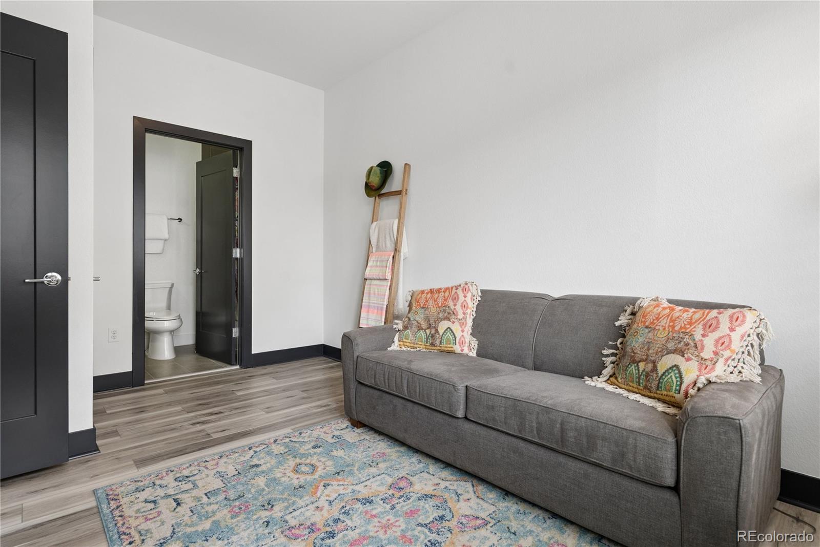 MLS Image #32 for 3855 e cedar avenue,denver, Colorado