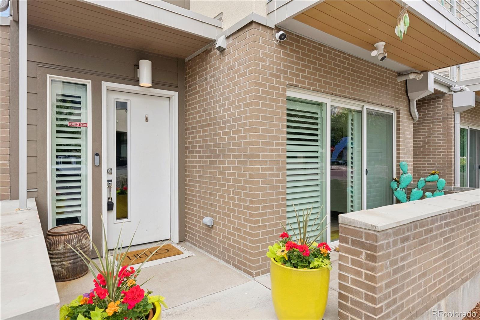 MLS Image #6 for 3855 e cedar avenue,denver, Colorado