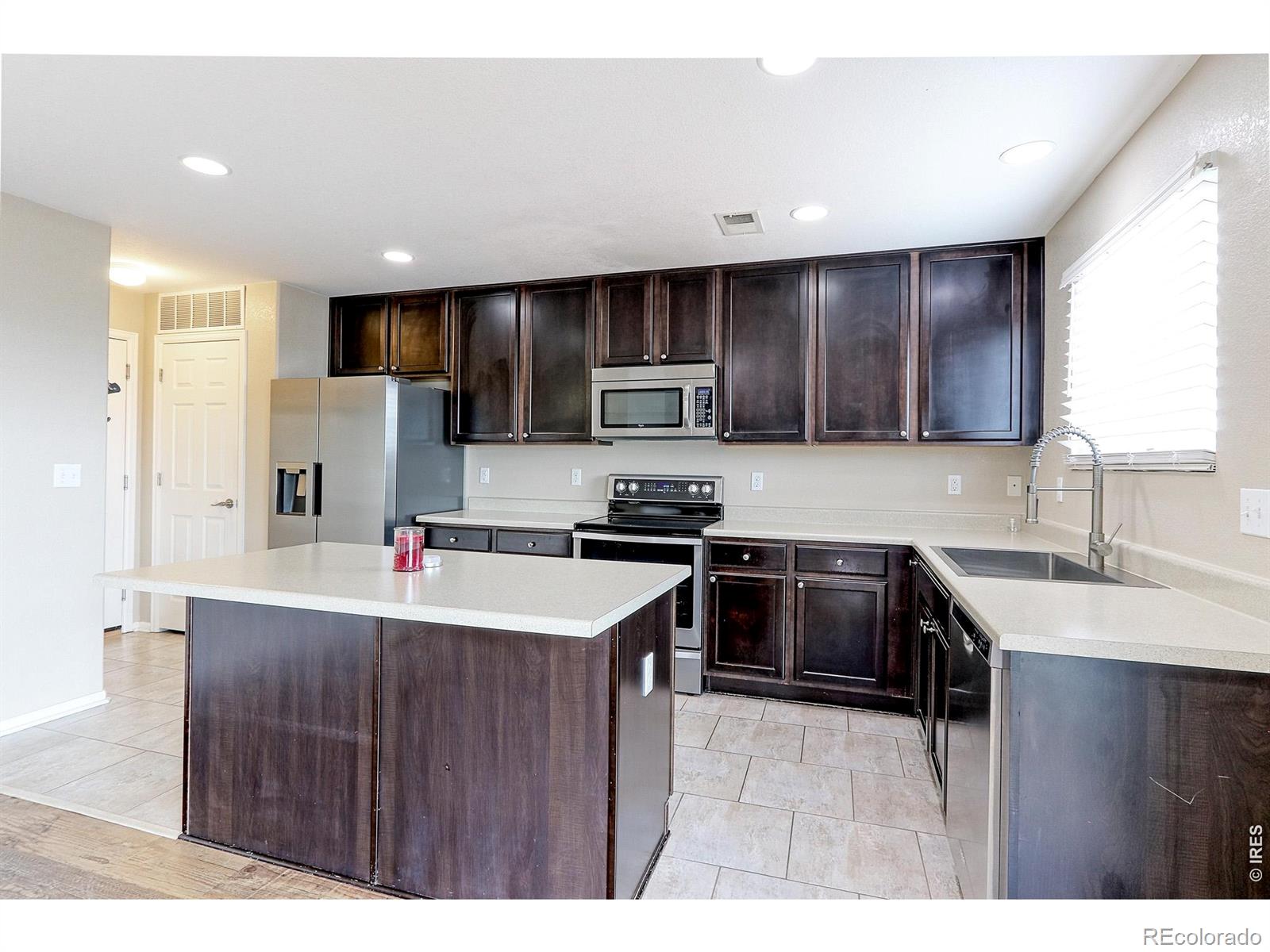 MLS Image #4 for 828  lonewolf circle,brighton, Colorado