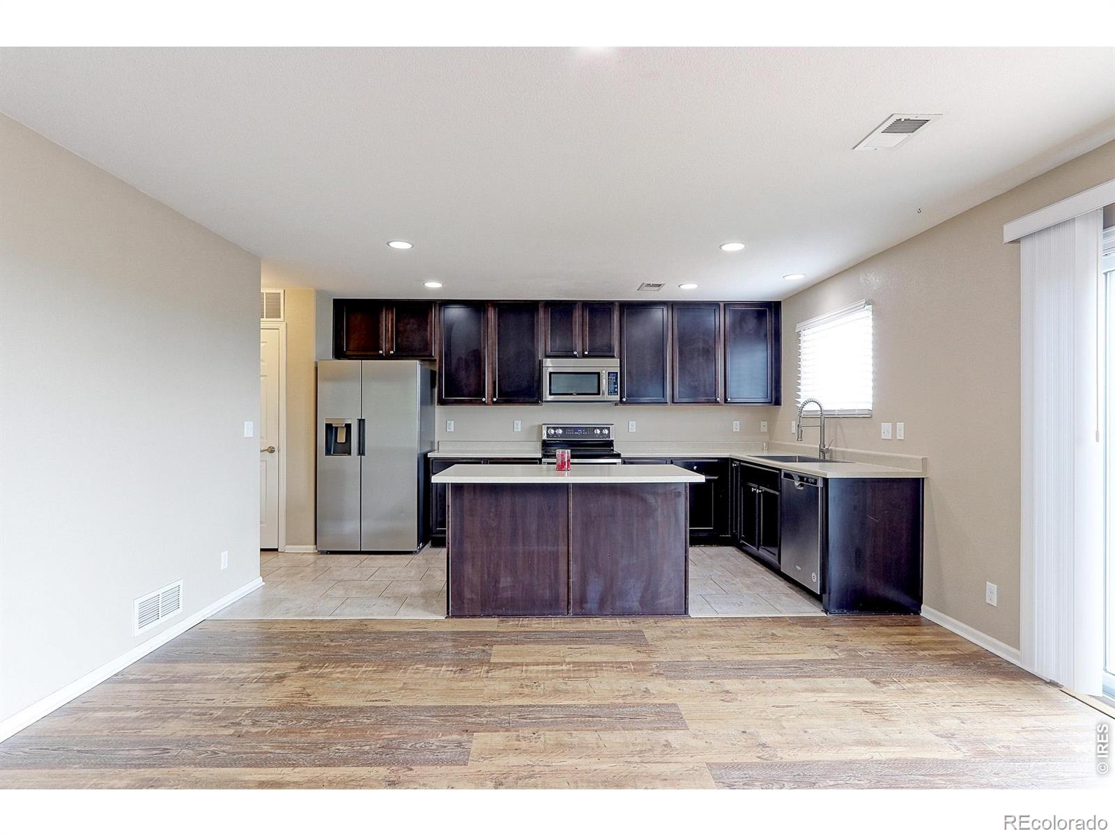 MLS Image #5 for 828  lonewolf circle,brighton, Colorado