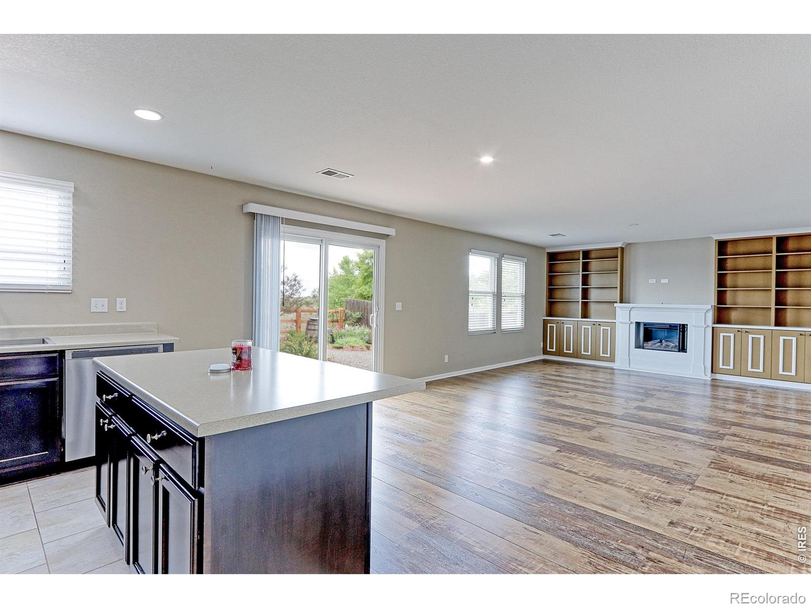MLS Image #6 for 828  lonewolf circle,brighton, Colorado