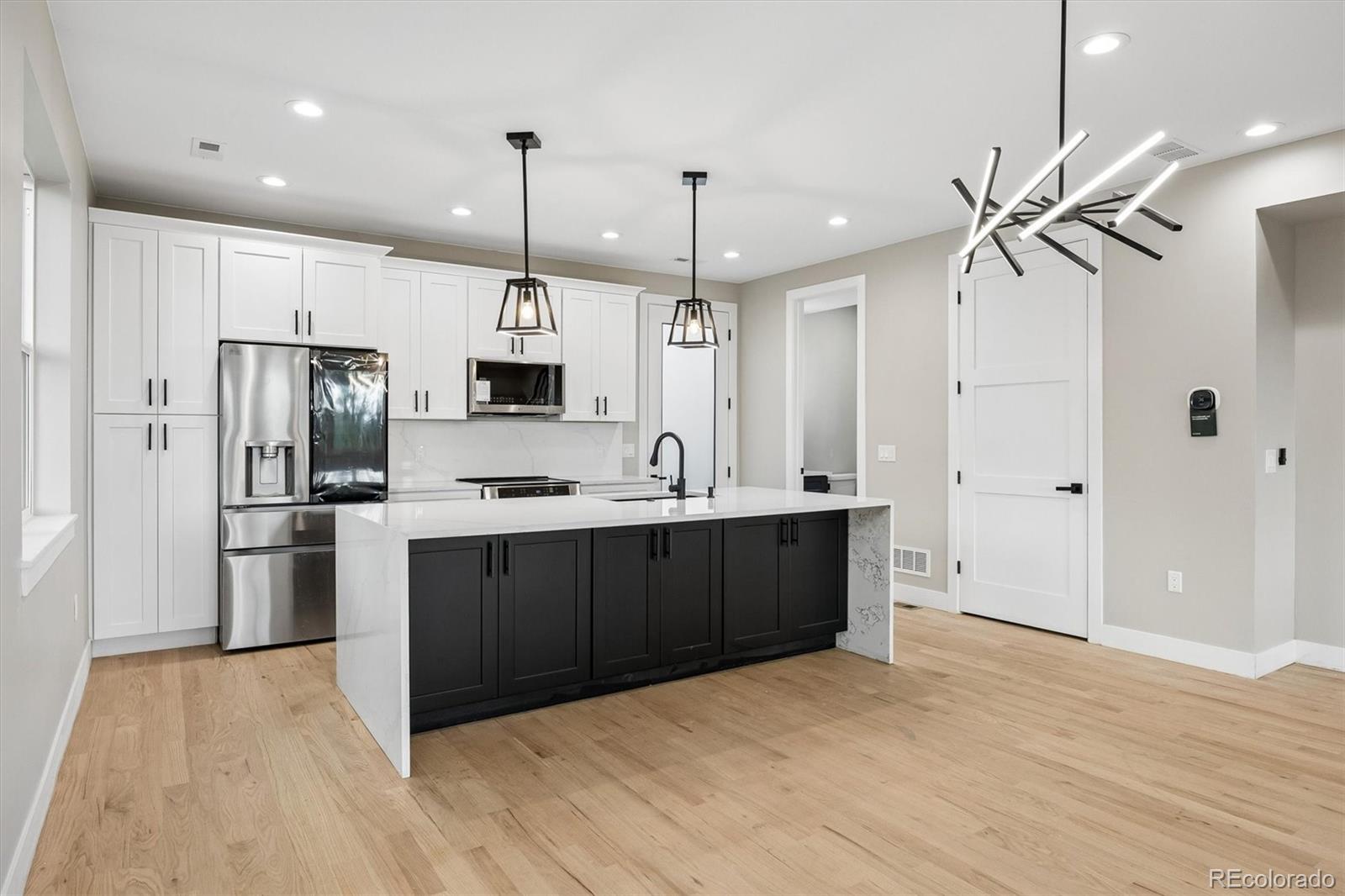 MLS Image #11 for 3831 w 3rd avenue,denver, Colorado