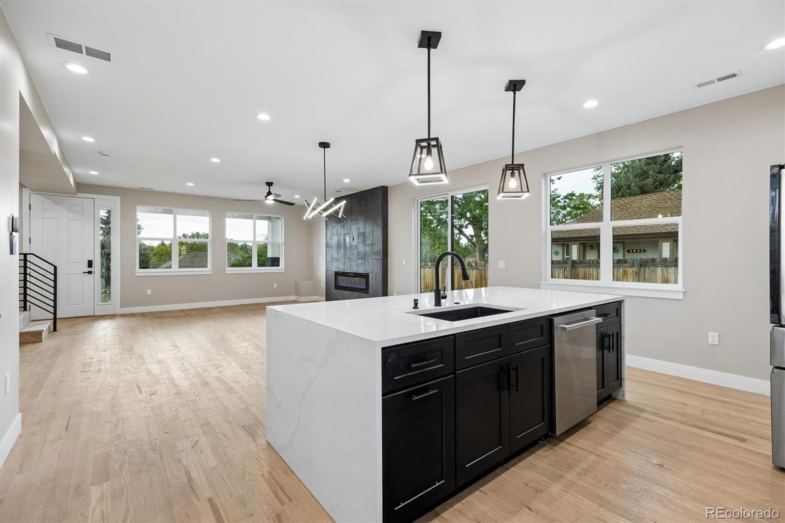 MLS Image #13 for 3831 w 3rd avenue,denver, Colorado