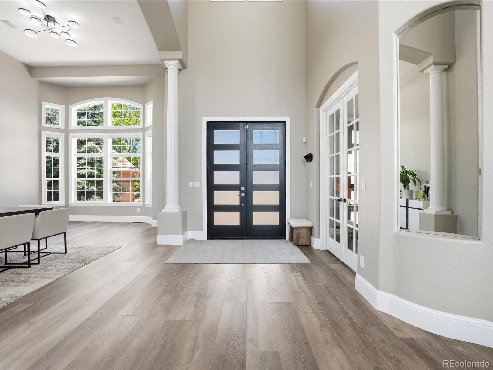 MLS Image #3 for 6536 s riviera way,aurora, Colorado