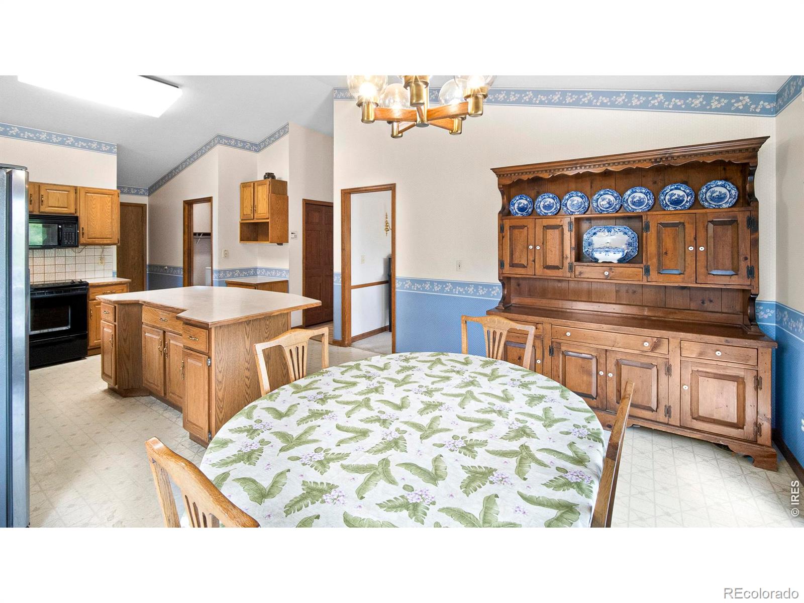 MLS Image #13 for 8245  sawtooth lane,niwot, Colorado