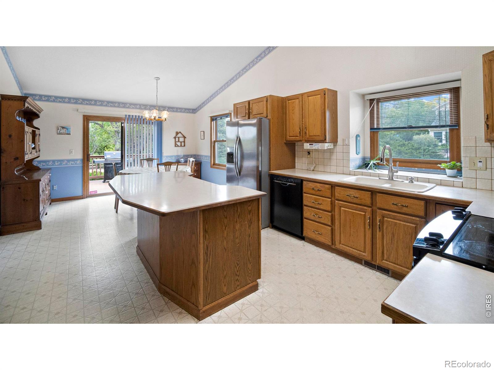 MLS Image #15 for 8245  sawtooth lane,niwot, Colorado