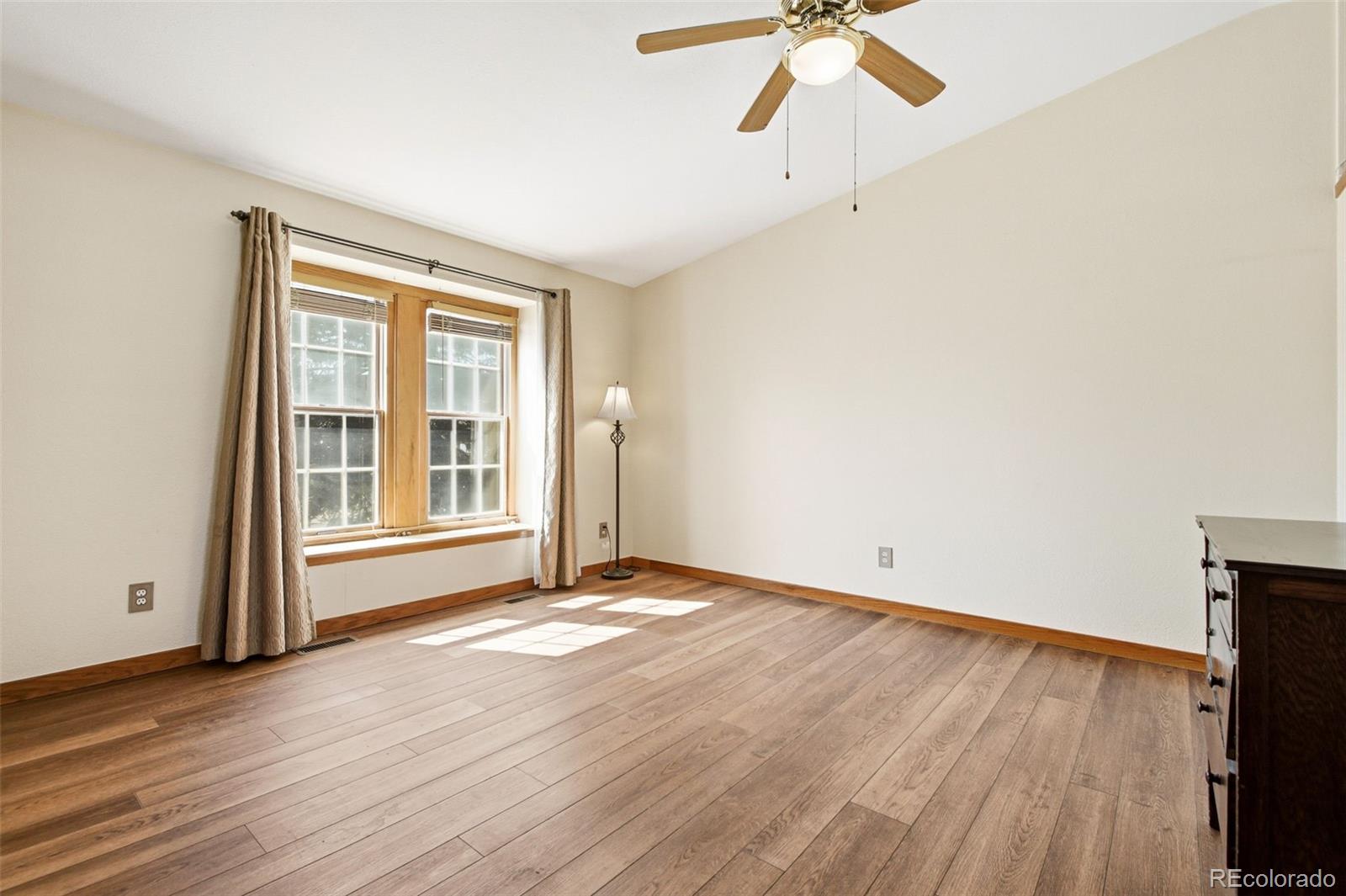 MLS Image #6 for 1554  ervine avenue,longmont, Colorado