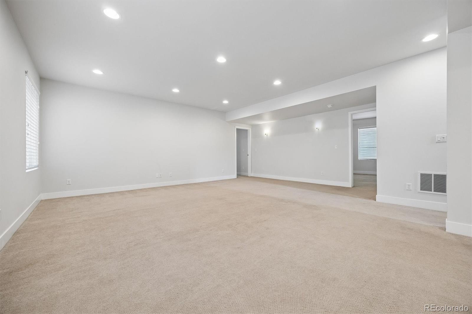 MLS Image #29 for 3100 s clarkson street,englewood, Colorado