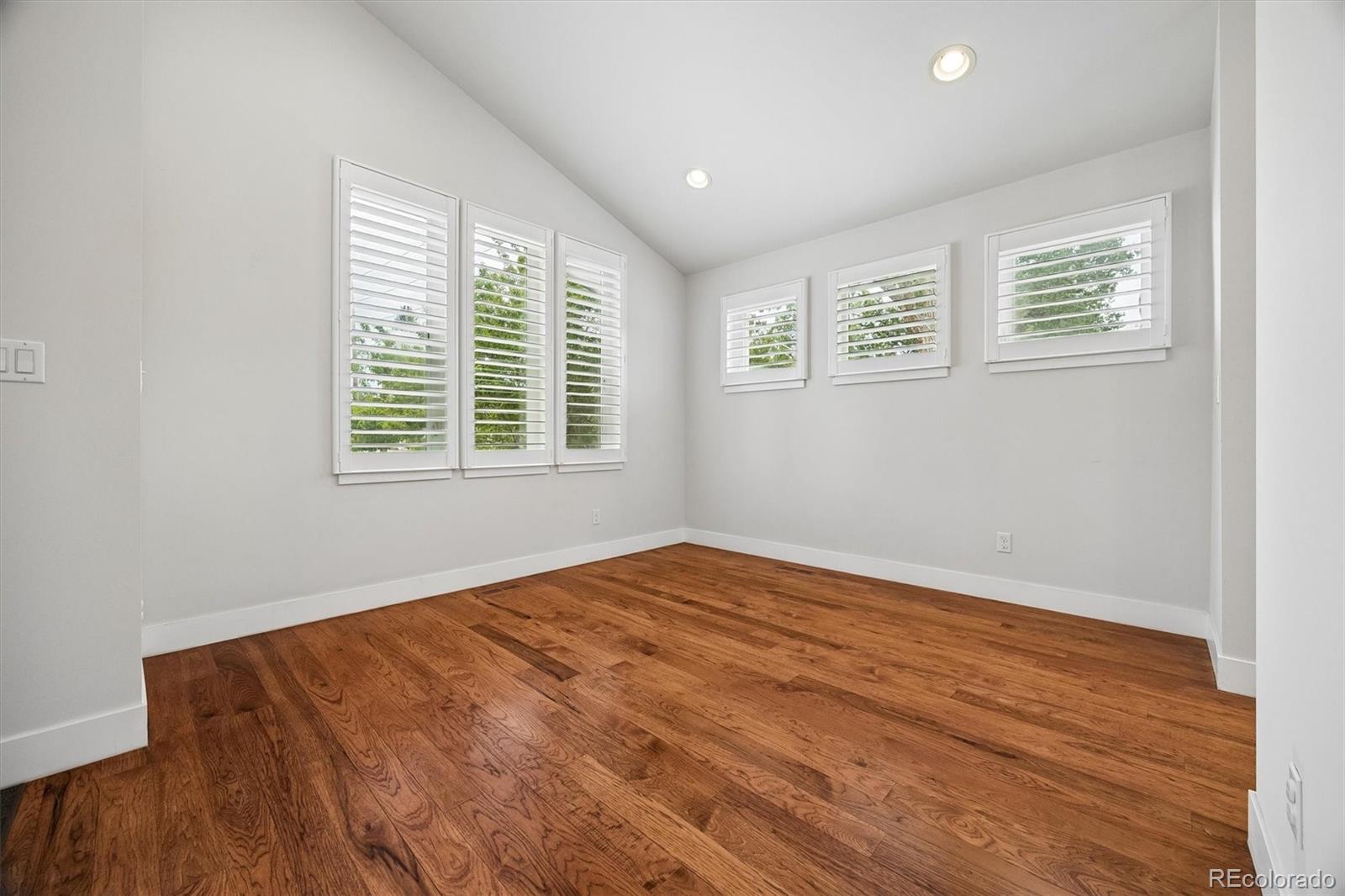 MLS Image #4 for 3100 s clarkson street,englewood, Colorado