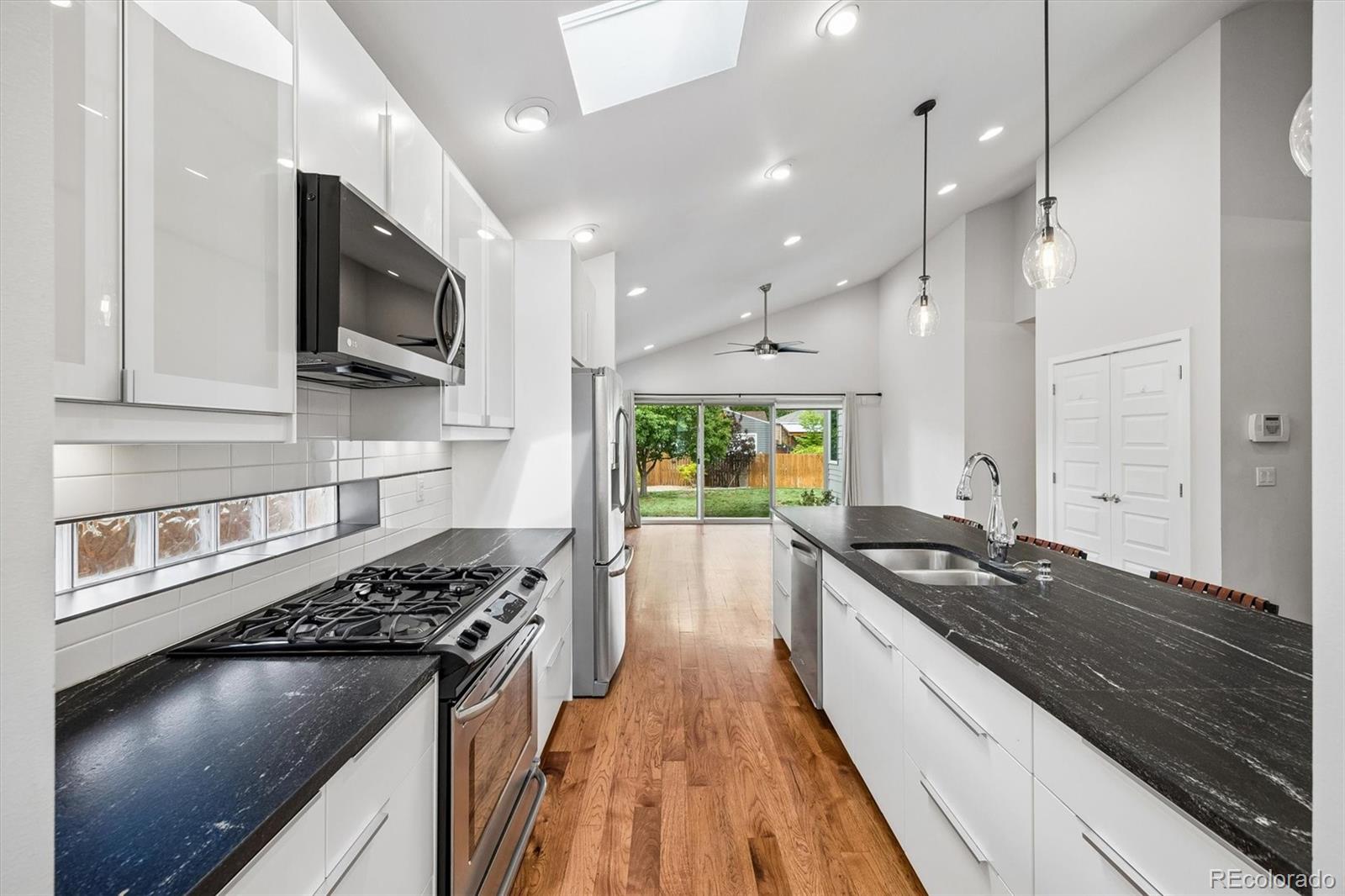 MLS Image #7 for 3100 s clarkson street,englewood, Colorado