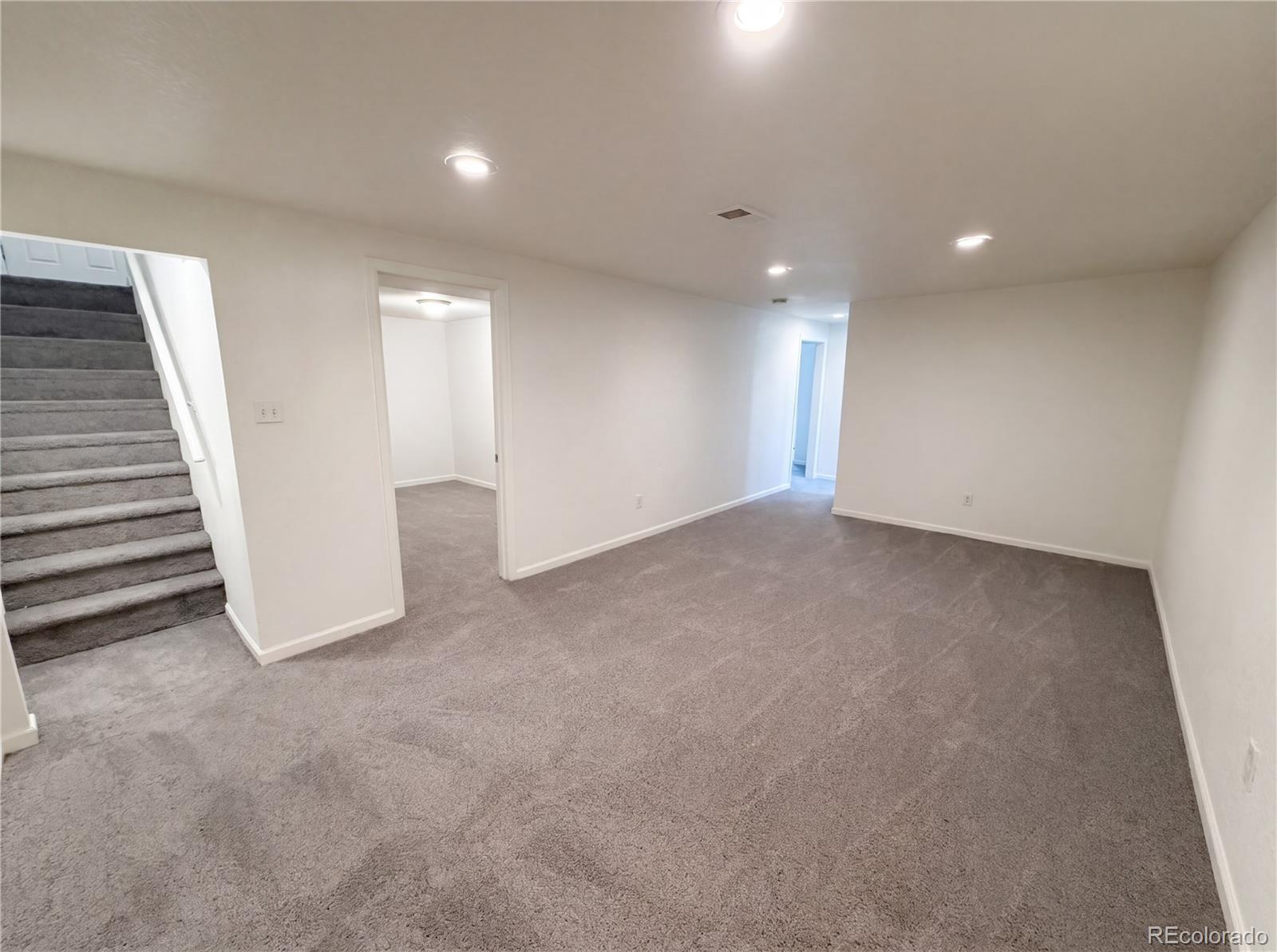 MLS Image #17 for 5421  raritan way,denver, Colorado