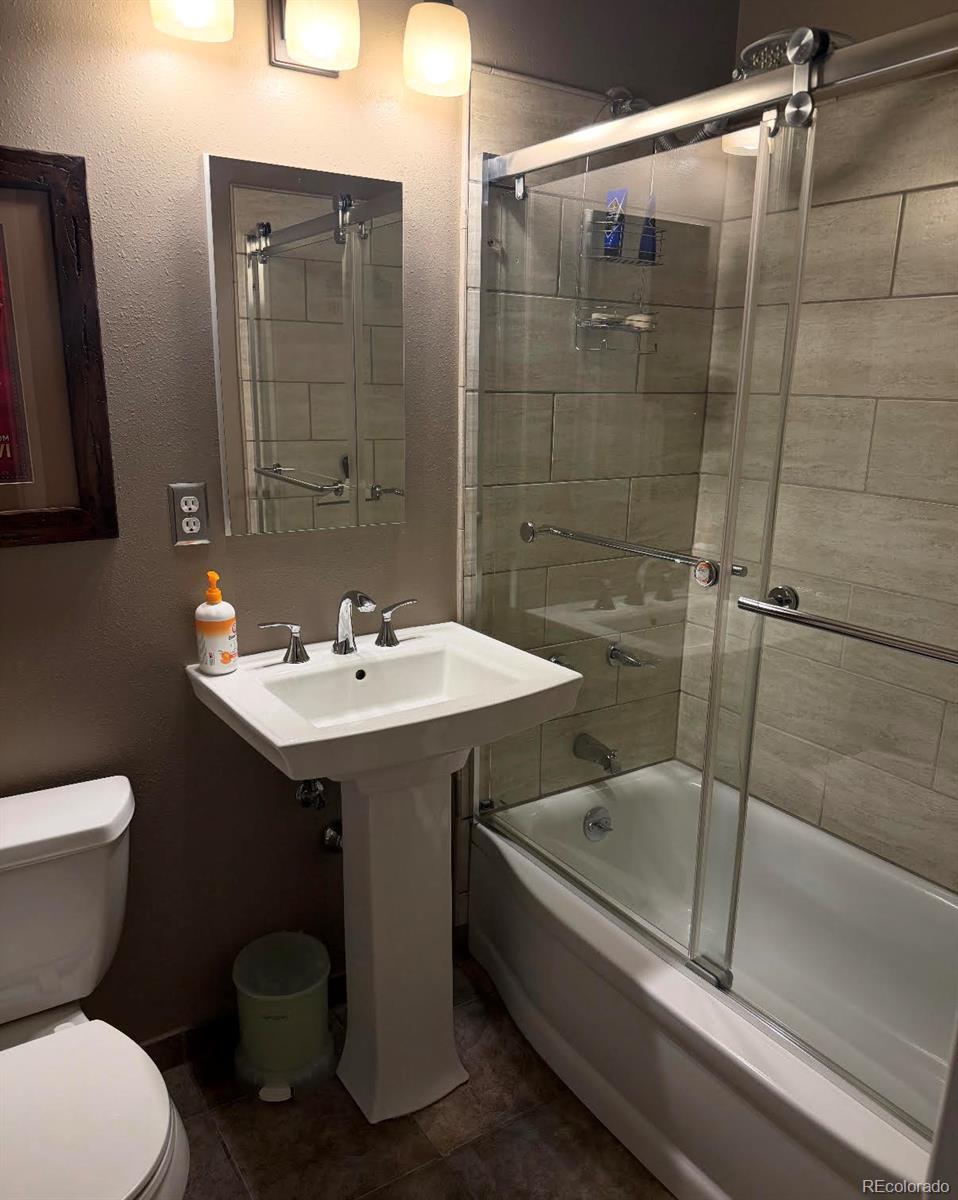 MLS Image #13 for 5416 s lakeview street,littleton, Colorado