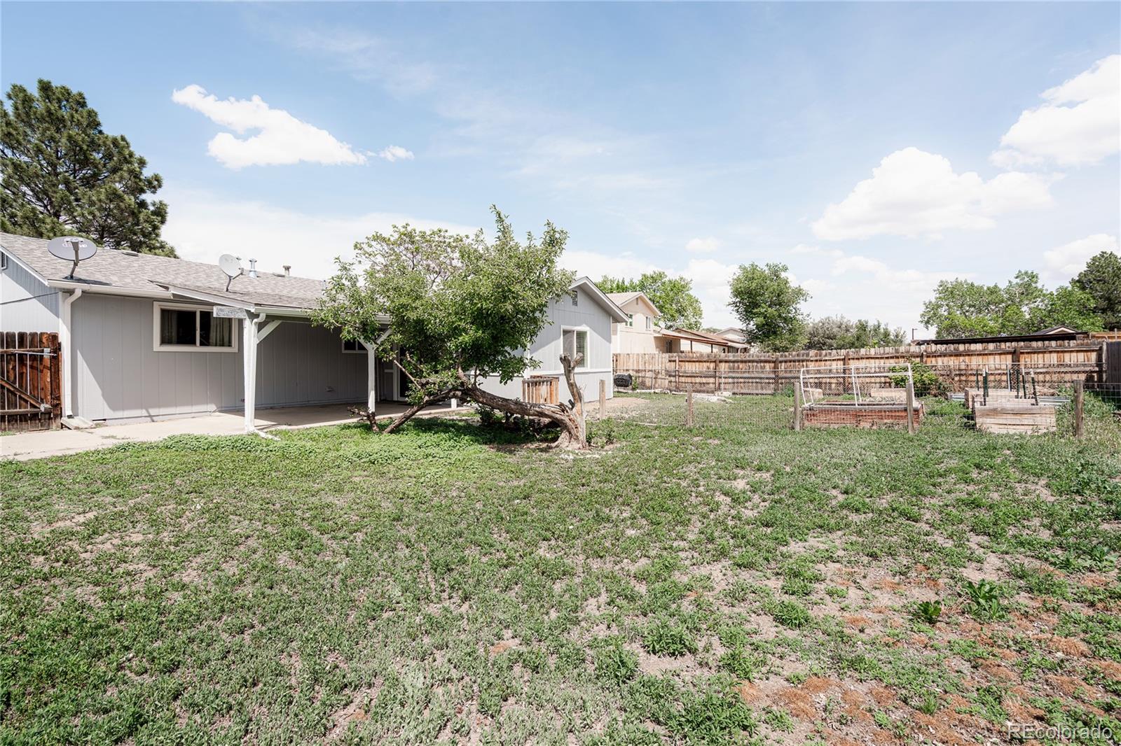 MLS Image #15 for 2110 e 83rd place,denver, Colorado
