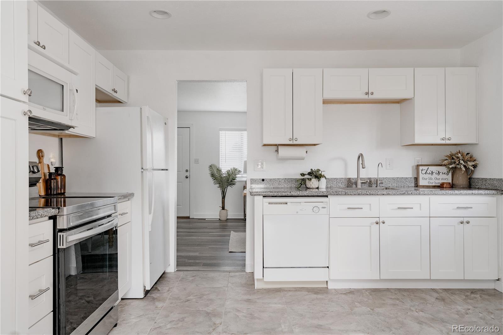 MLS Image #4 for 2110 e 83rd place,denver, Colorado