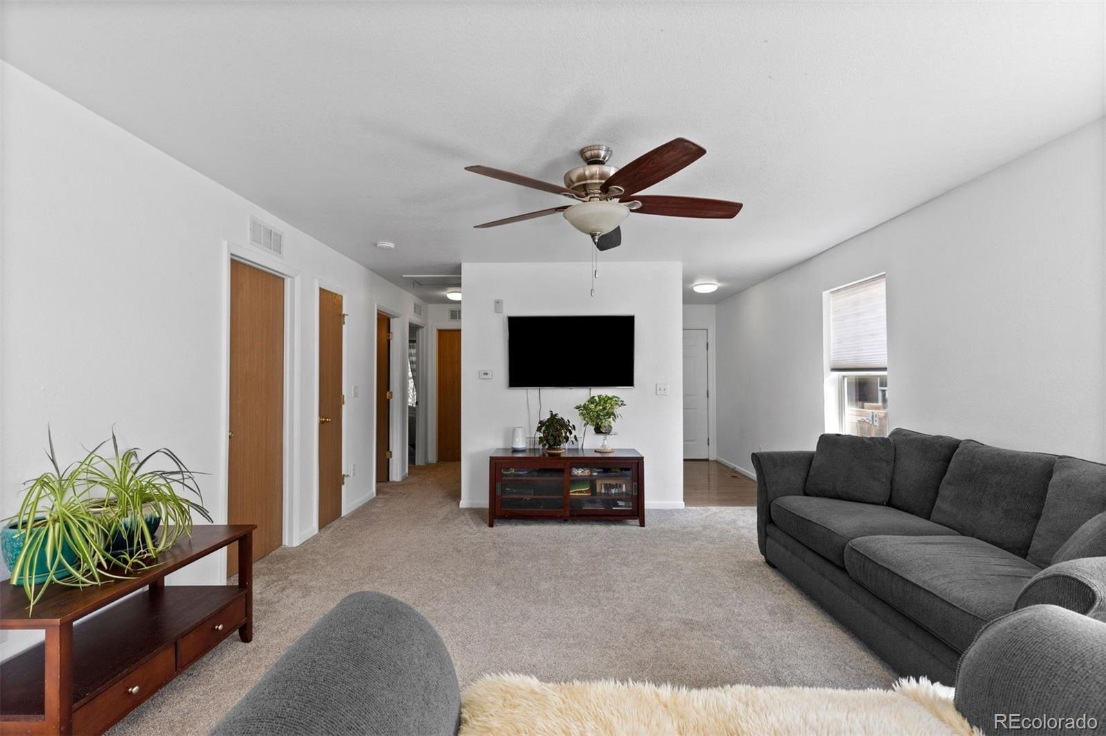 MLS Image #3 for 23317 e saratoga circle,aurora, Colorado