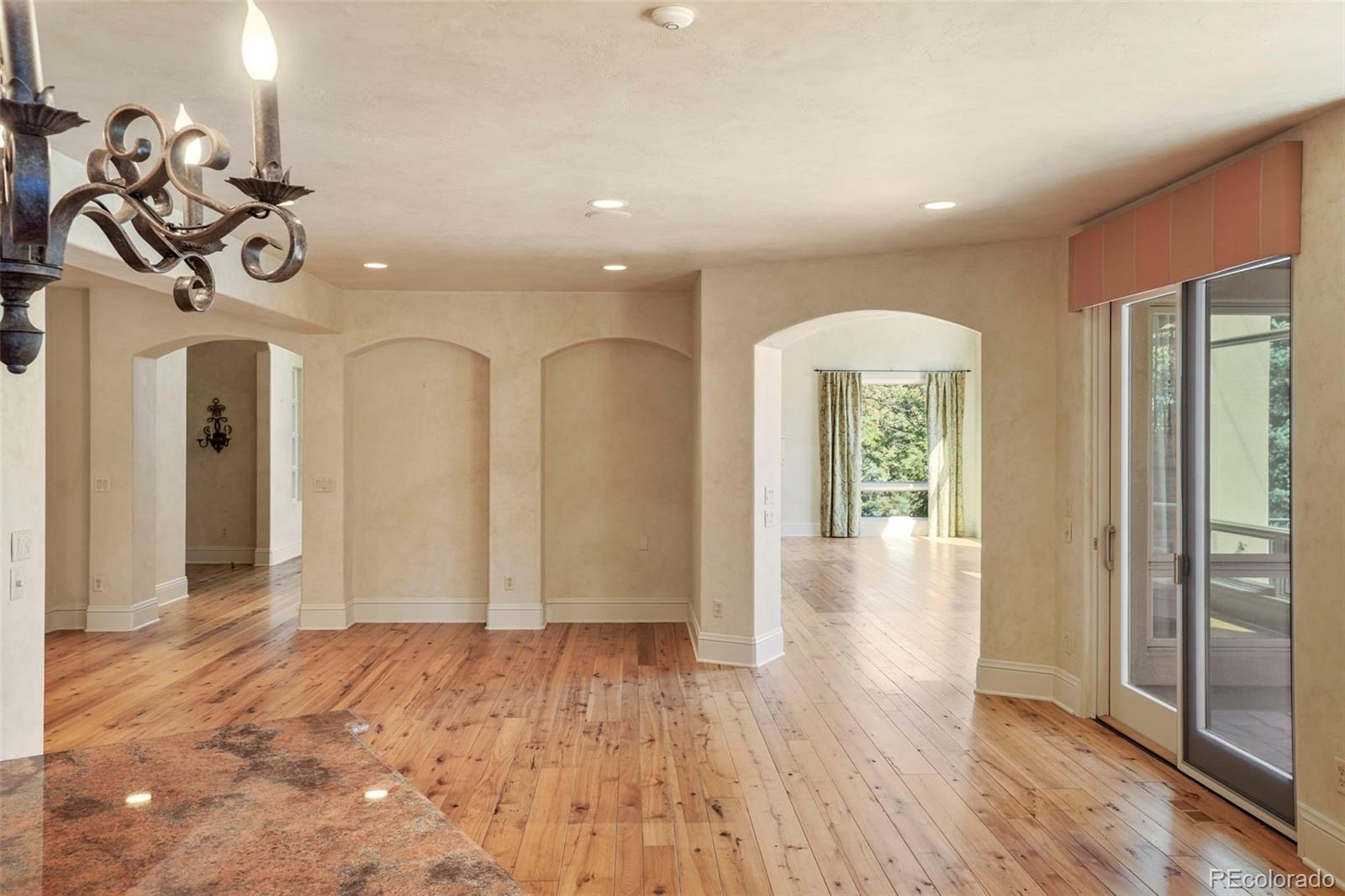 MLS Image #9 for 4890  broadlake view,colorado springs, Colorado