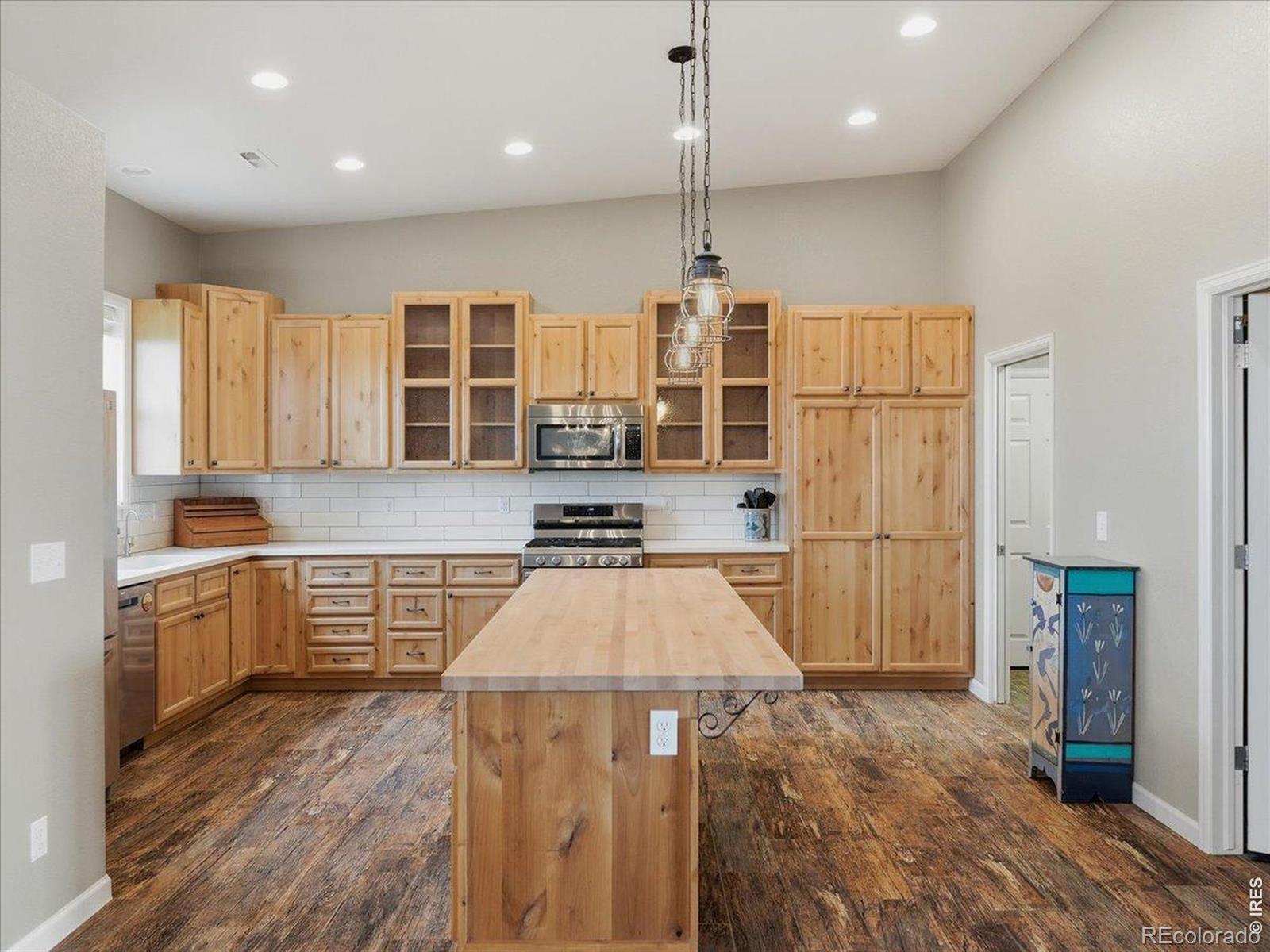 MLS Image #4 for 9965  county road 57 ,keenesburg, Colorado