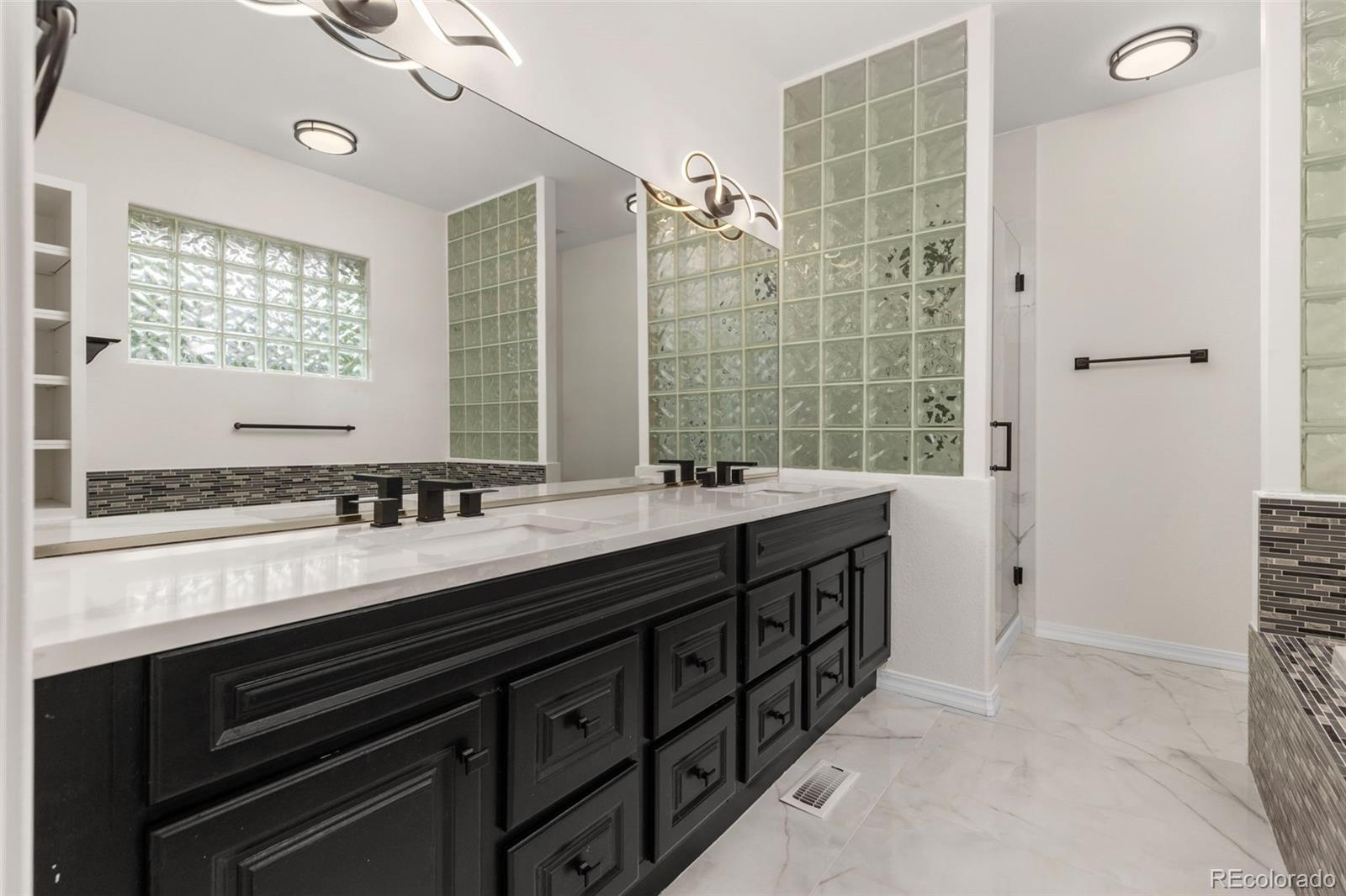 MLS Image #16 for 1732 e phillips avenue,littleton, Colorado