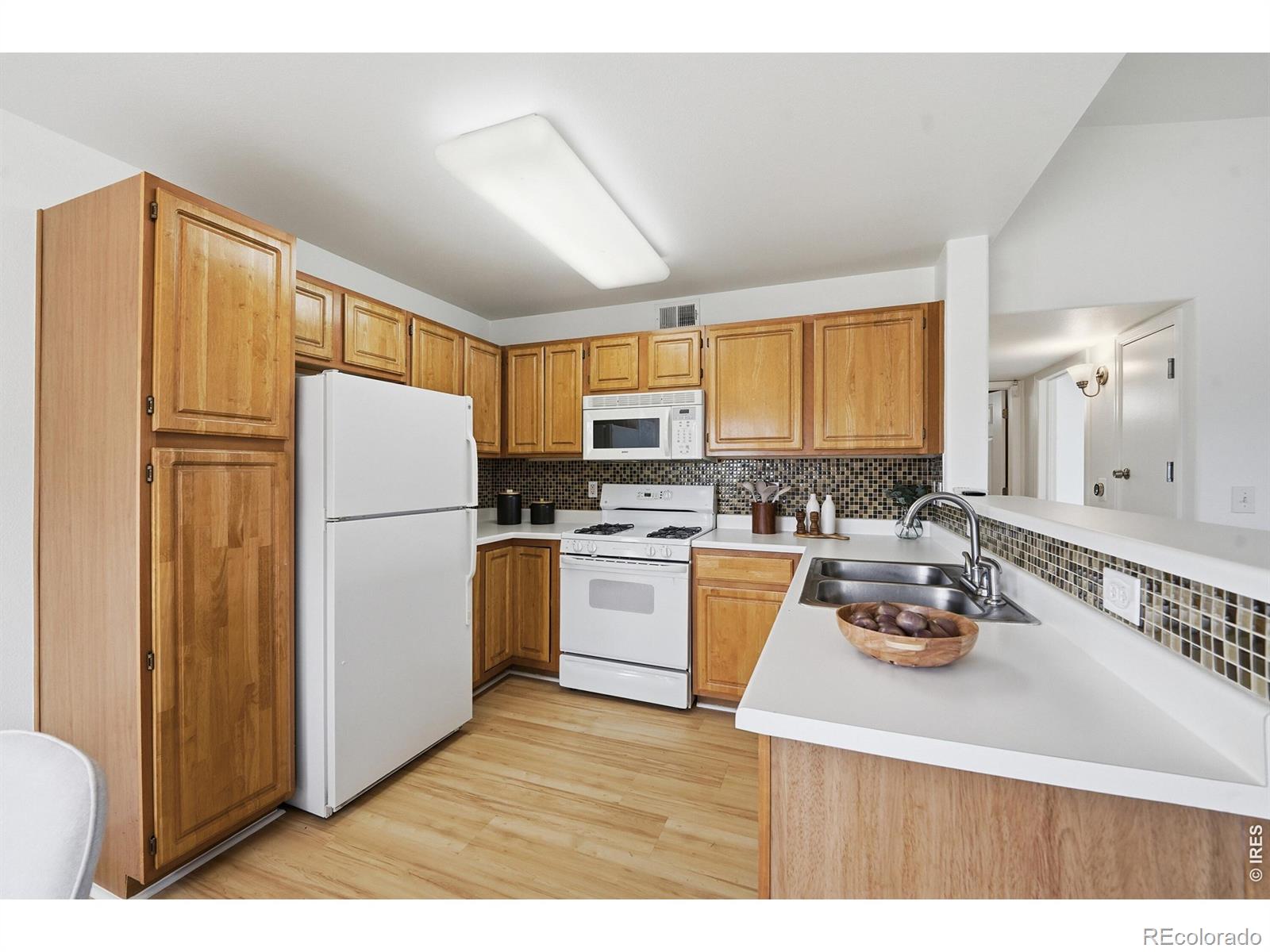 MLS Image #6 for 1010  opal street 204,broomfield, Colorado