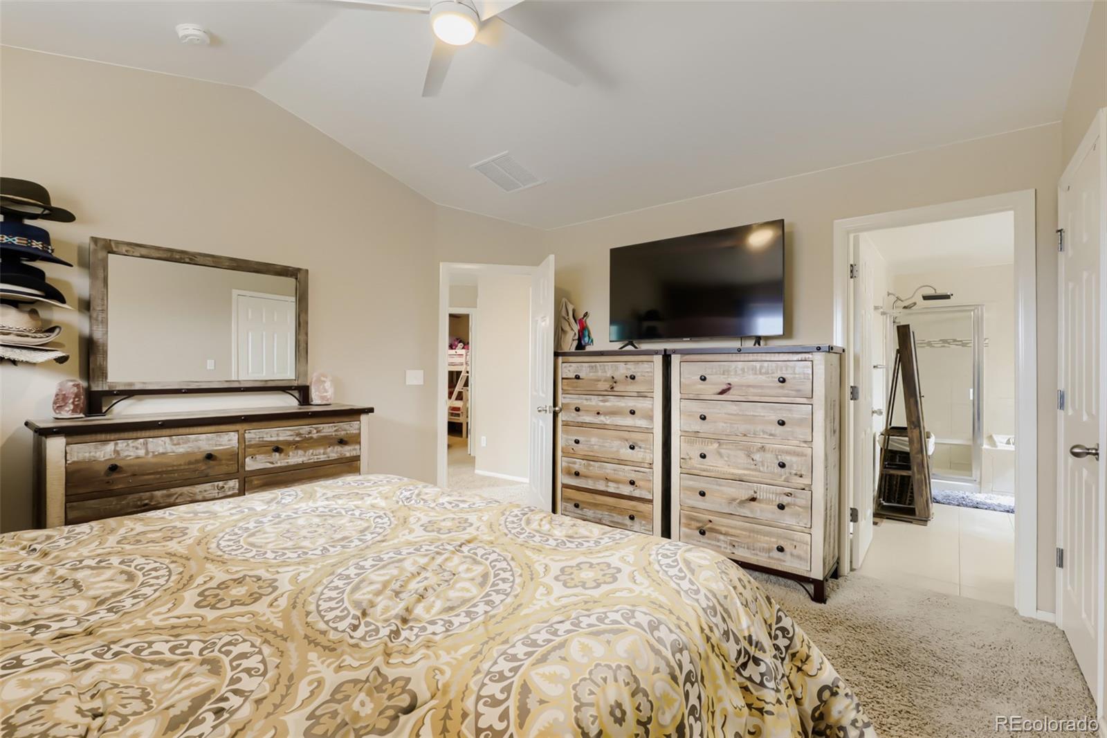 MLS Image #20 for 19663 e 63rd place,aurora, Colorado