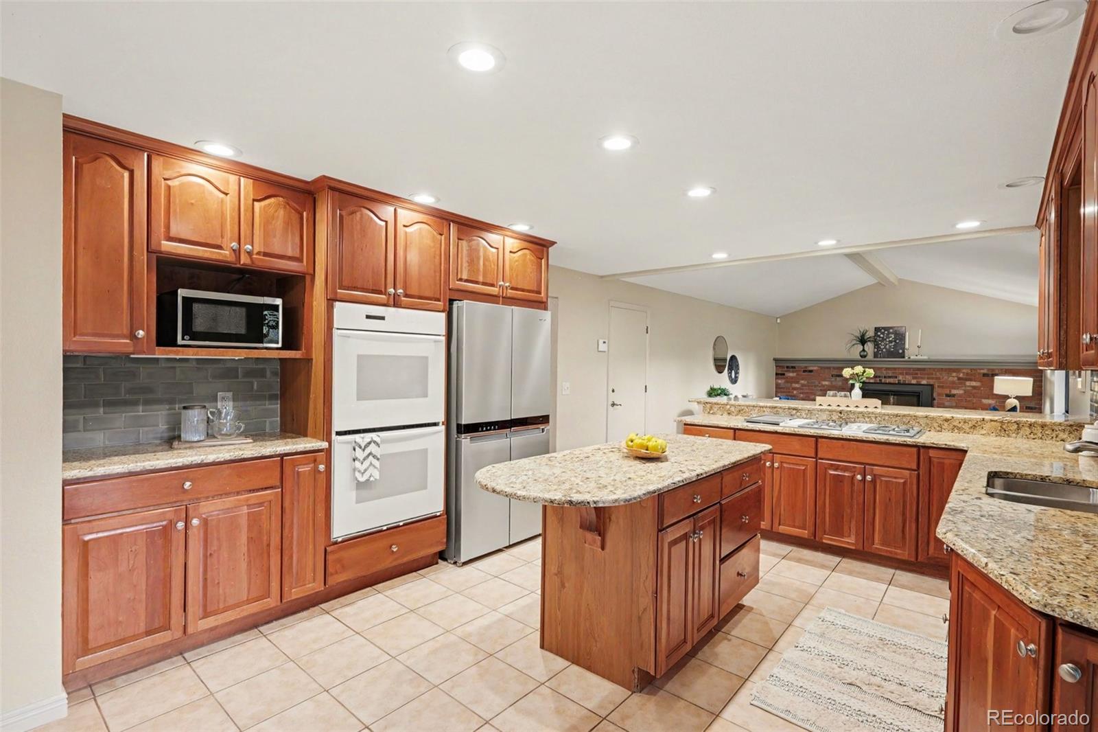 MLS Image #6 for 5937 s jasmine street,centennial, Colorado
