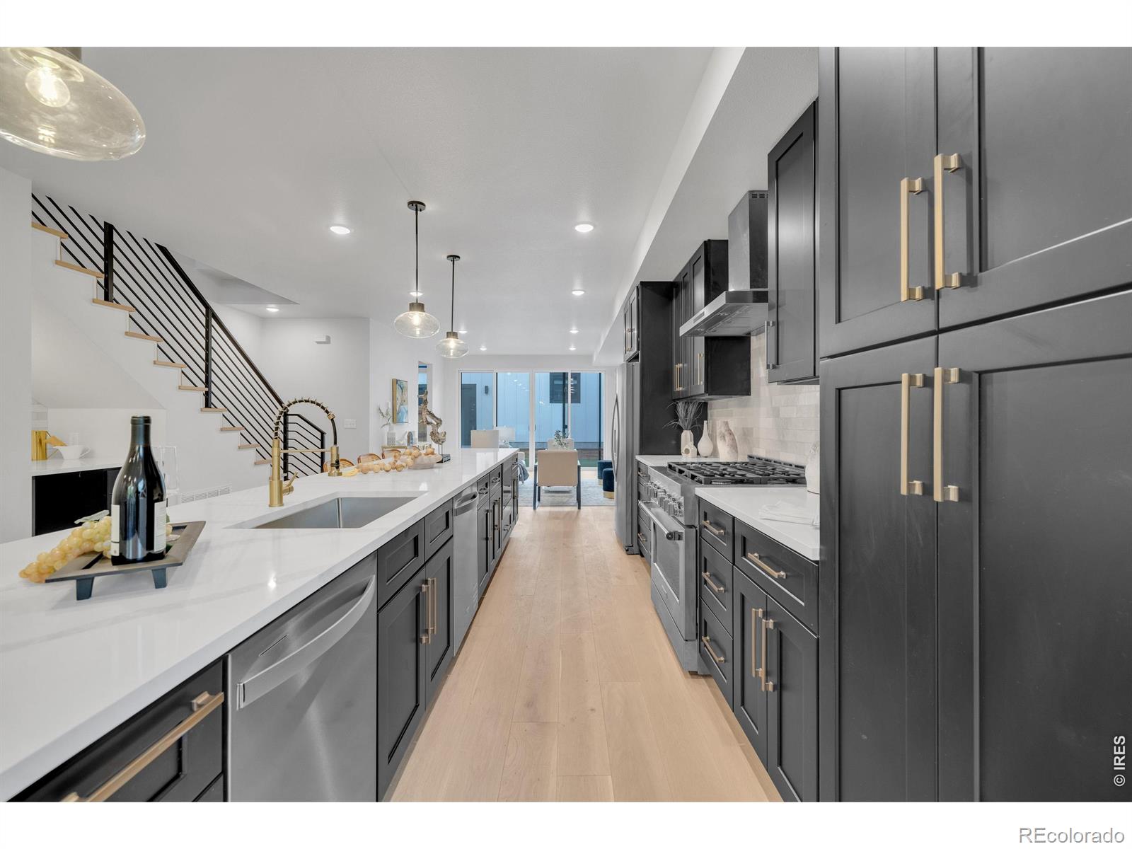MLS Image #10 for 2339 n irving street,denver, Colorado