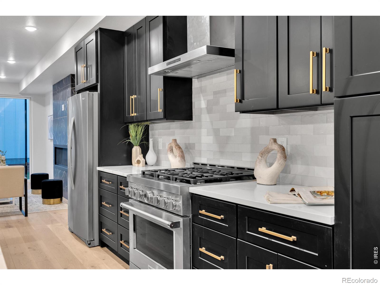 MLS Image #11 for 2339 n irving street,denver, Colorado