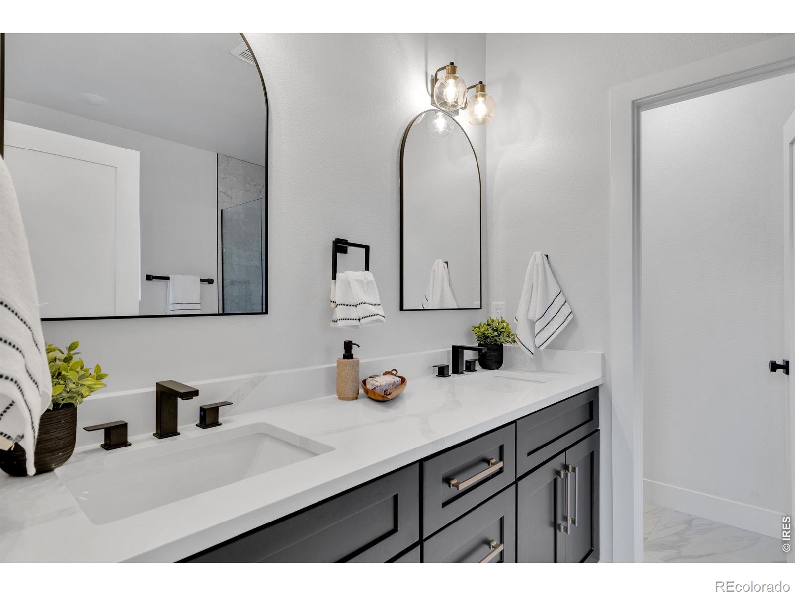 MLS Image #26 for 2339 n irving street,denver, Colorado