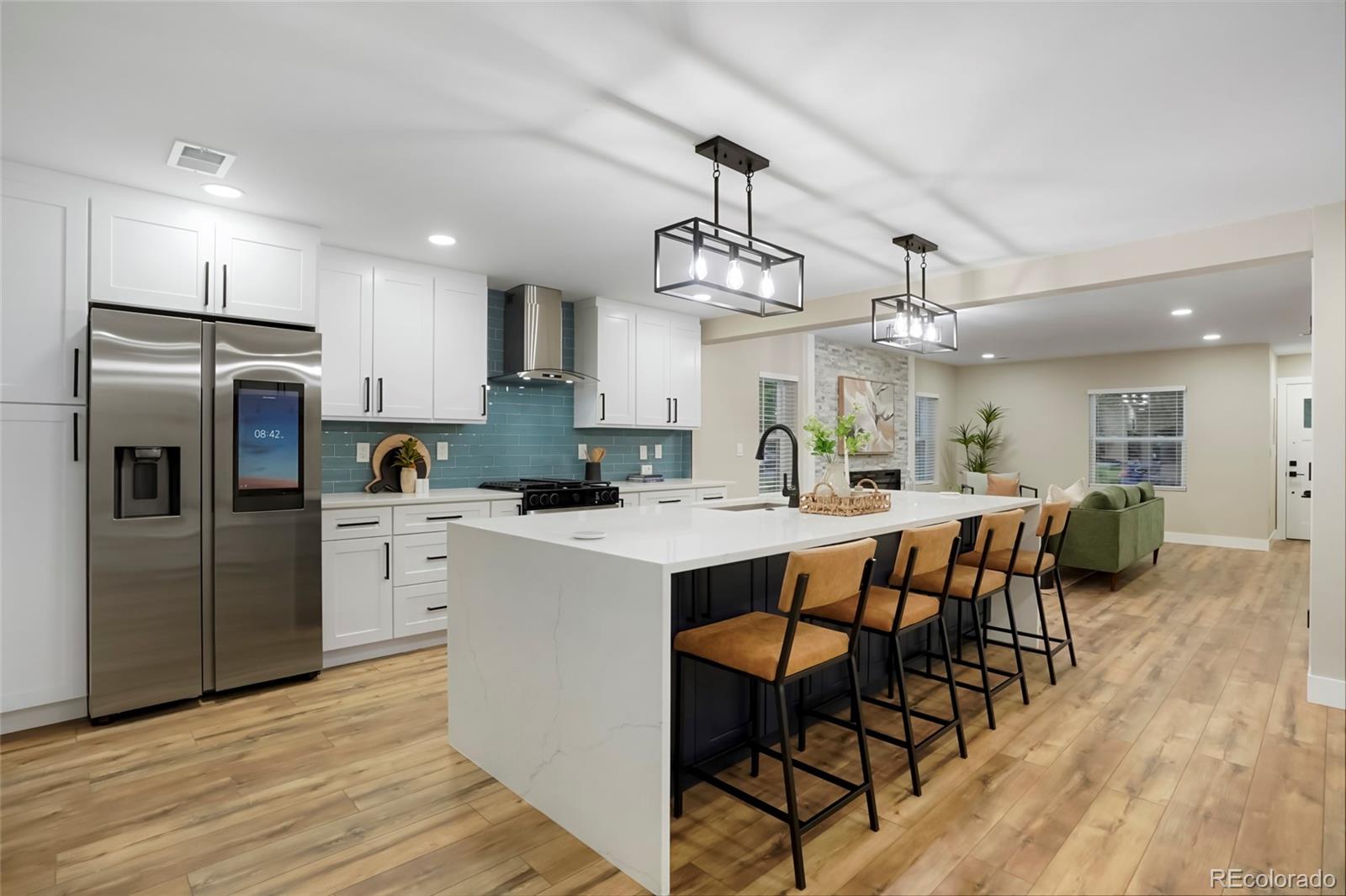 MLS Image #11 for 3046  saint paul street,denver, Colorado