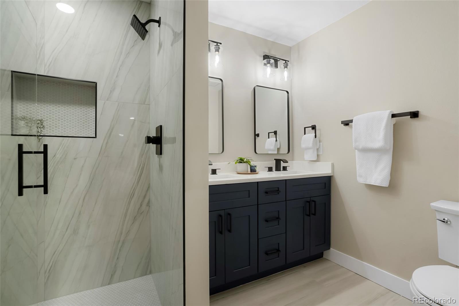 MLS Image #16 for 3046  saint paul street,denver, Colorado
