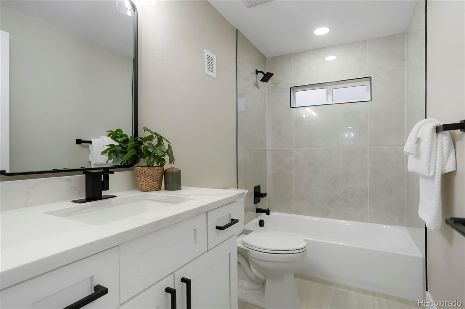 MLS Image #19 for 3046  saint paul street,denver, Colorado