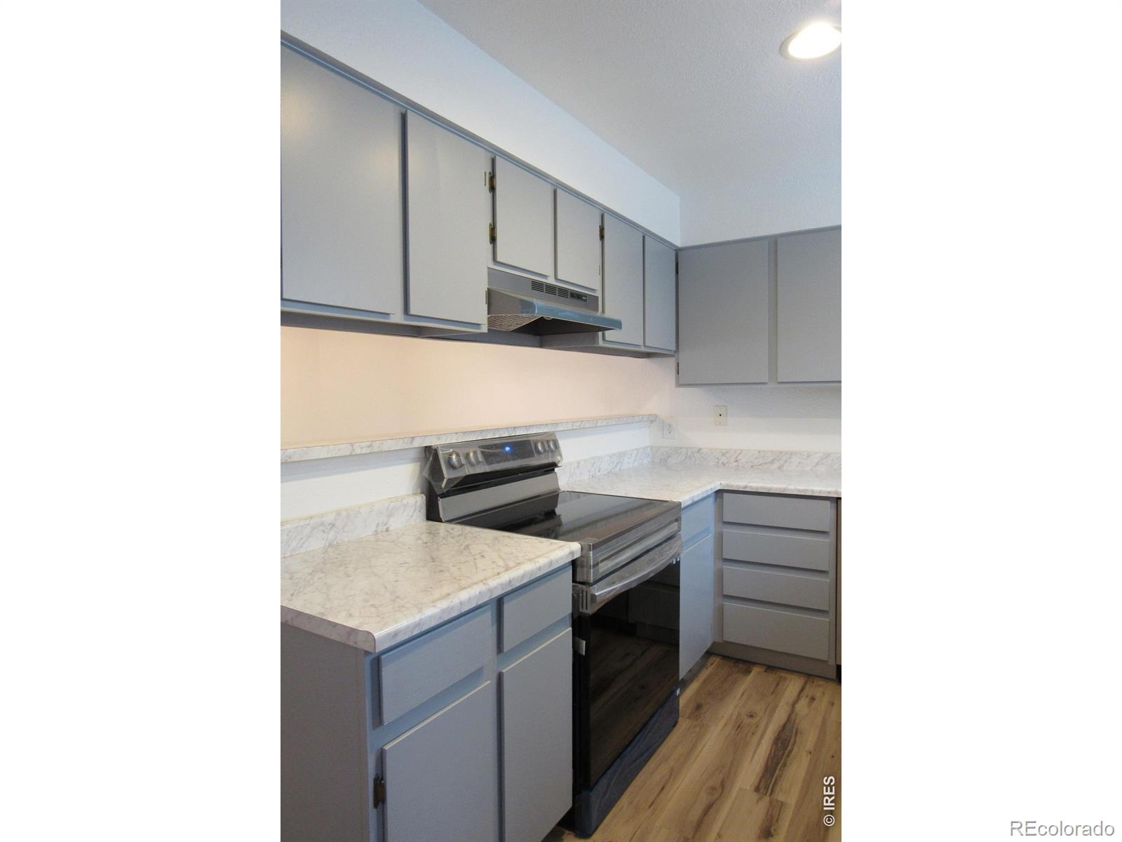 MLS Image #6 for 8248  washington street,denver, Colorado