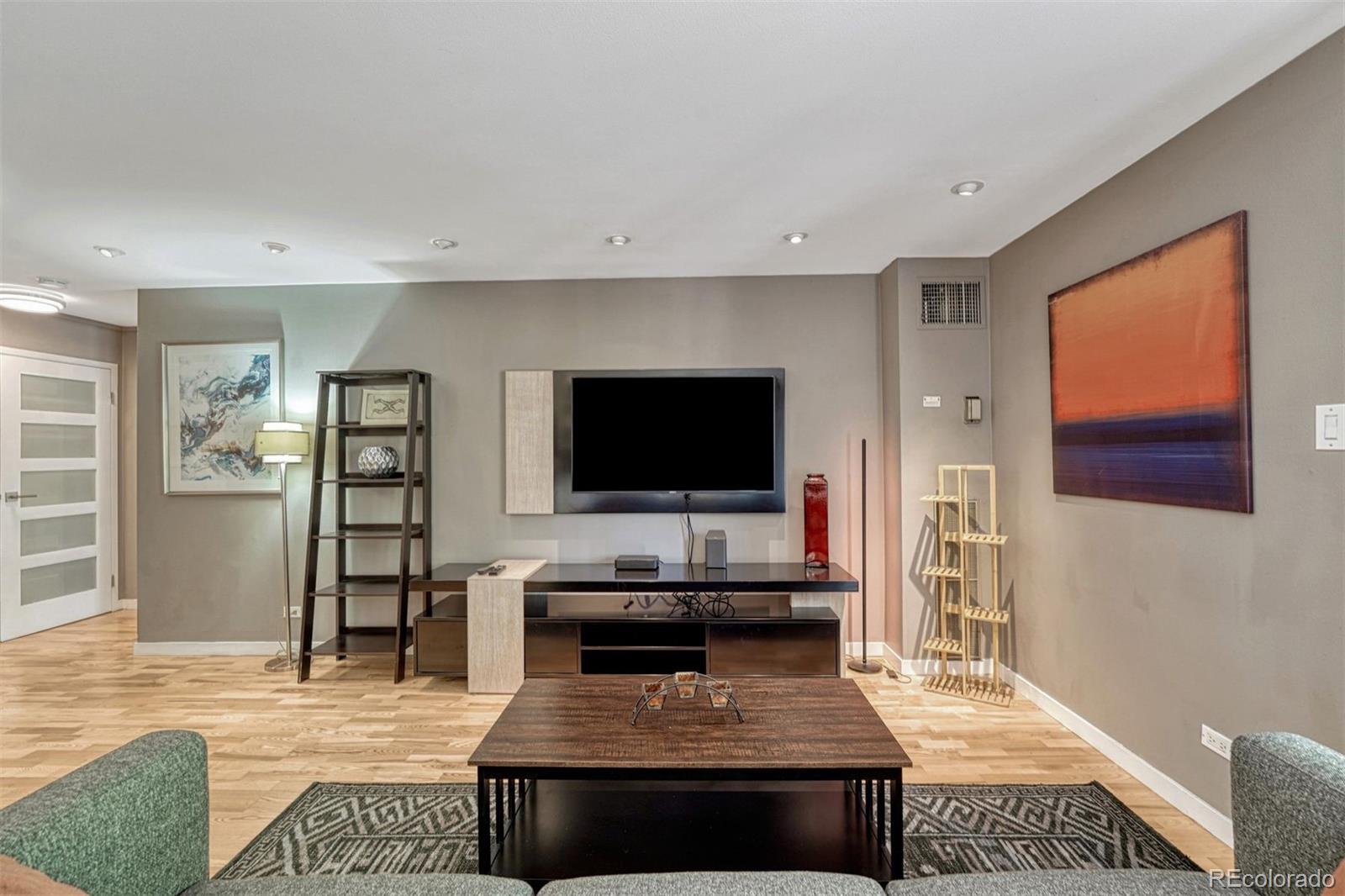 MLS Image #12 for 480 s marion parkway 305,denver, Colorado