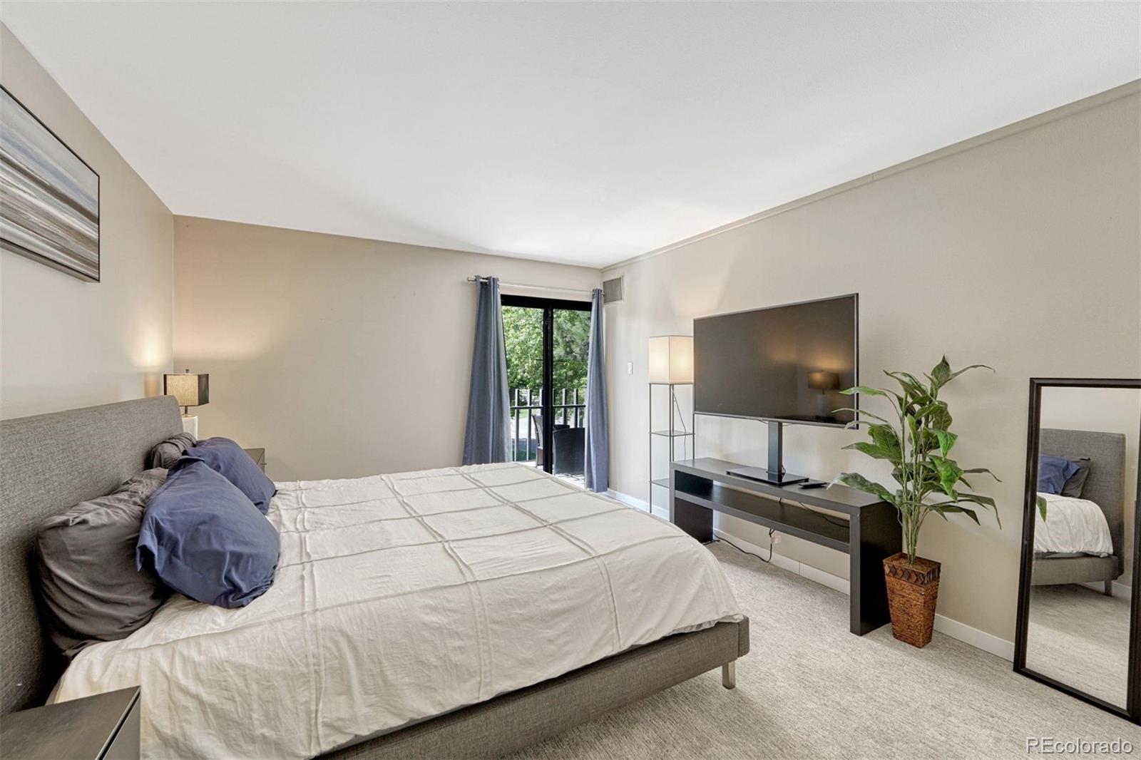 MLS Image #16 for 480 s marion parkway 305,denver, Colorado