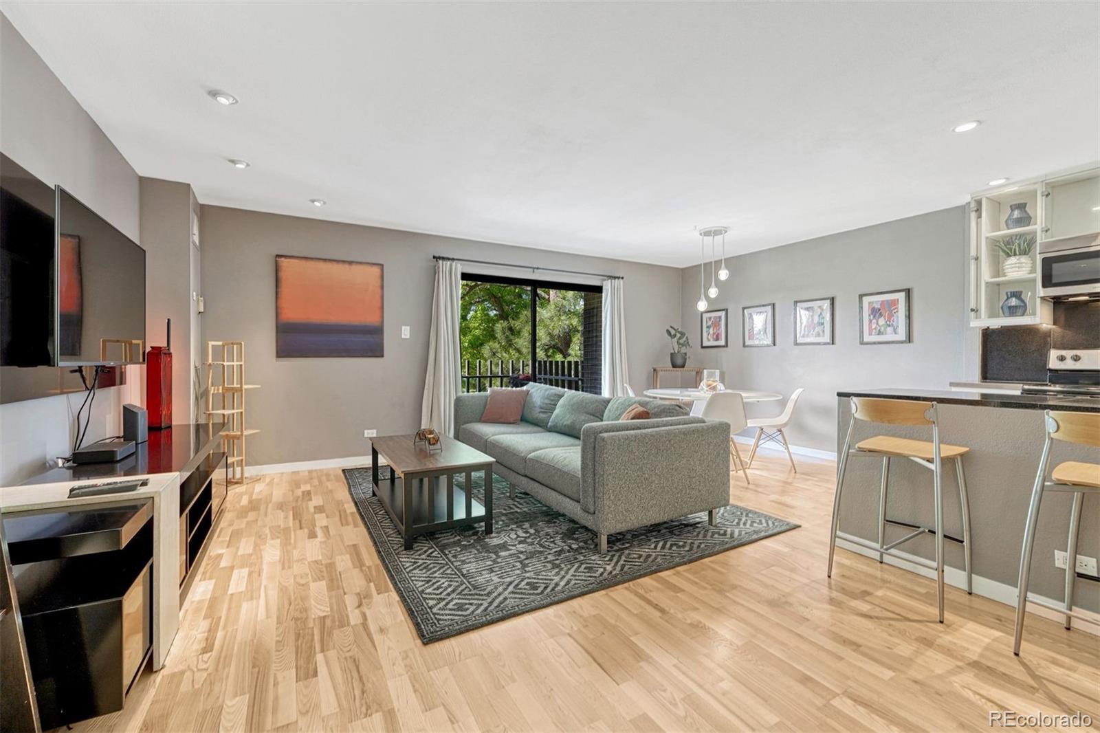 MLS Image #5 for 480 s marion parkway 305,denver, Colorado